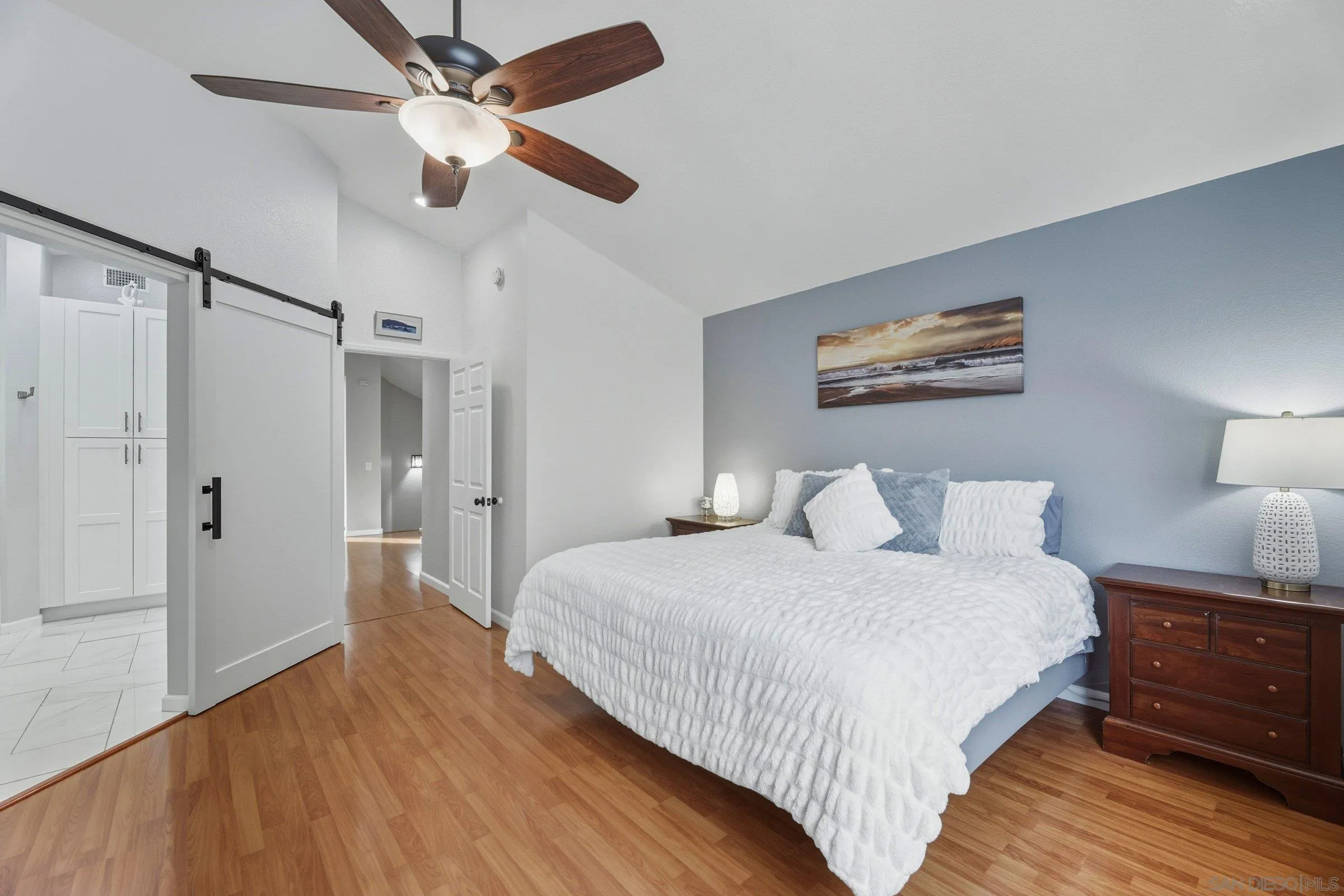 https://cdn.realtyfeed.com/cdn/127/260001670/e6289a2a9dd2871866d8ce765b057a57.webp
