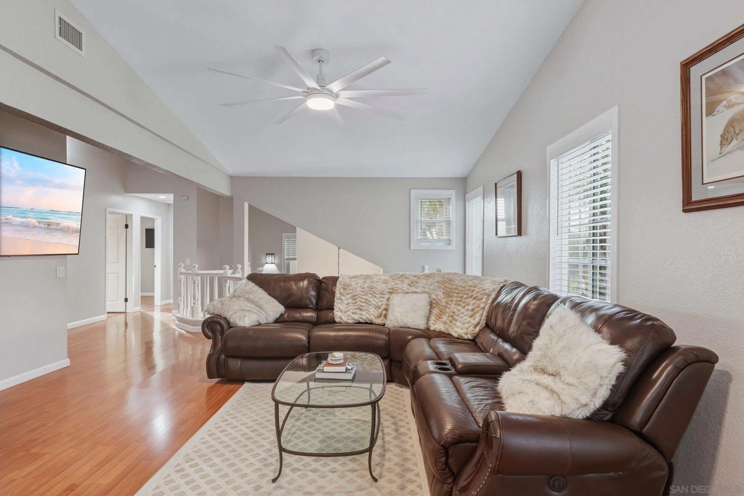 https://cdn.realtyfeed.com/cdn/127/260001670/fc83ba4817a229a0b61c01c7ee74d9bd.webp