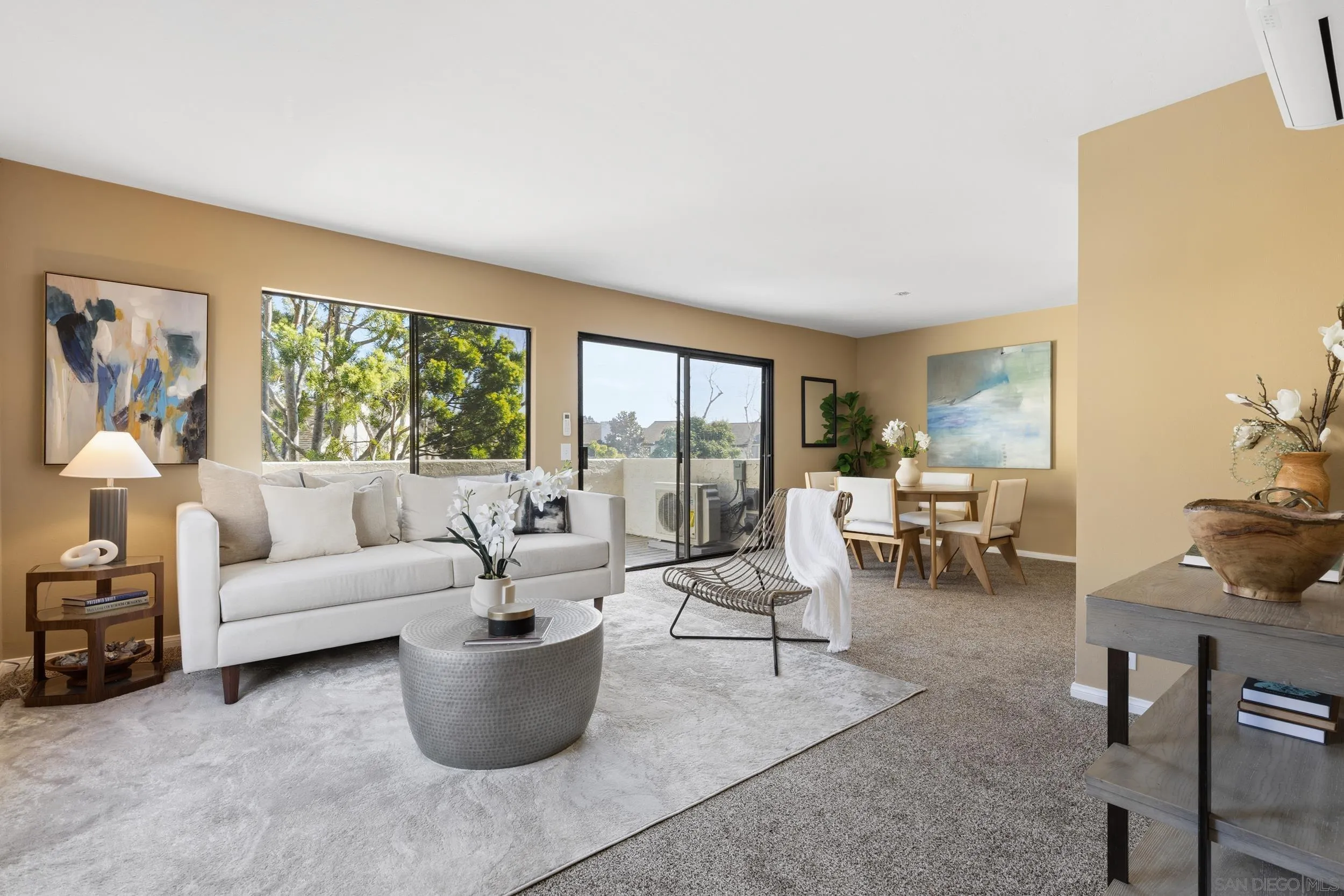 Photo #2: 260001671 Listing: Photo #2