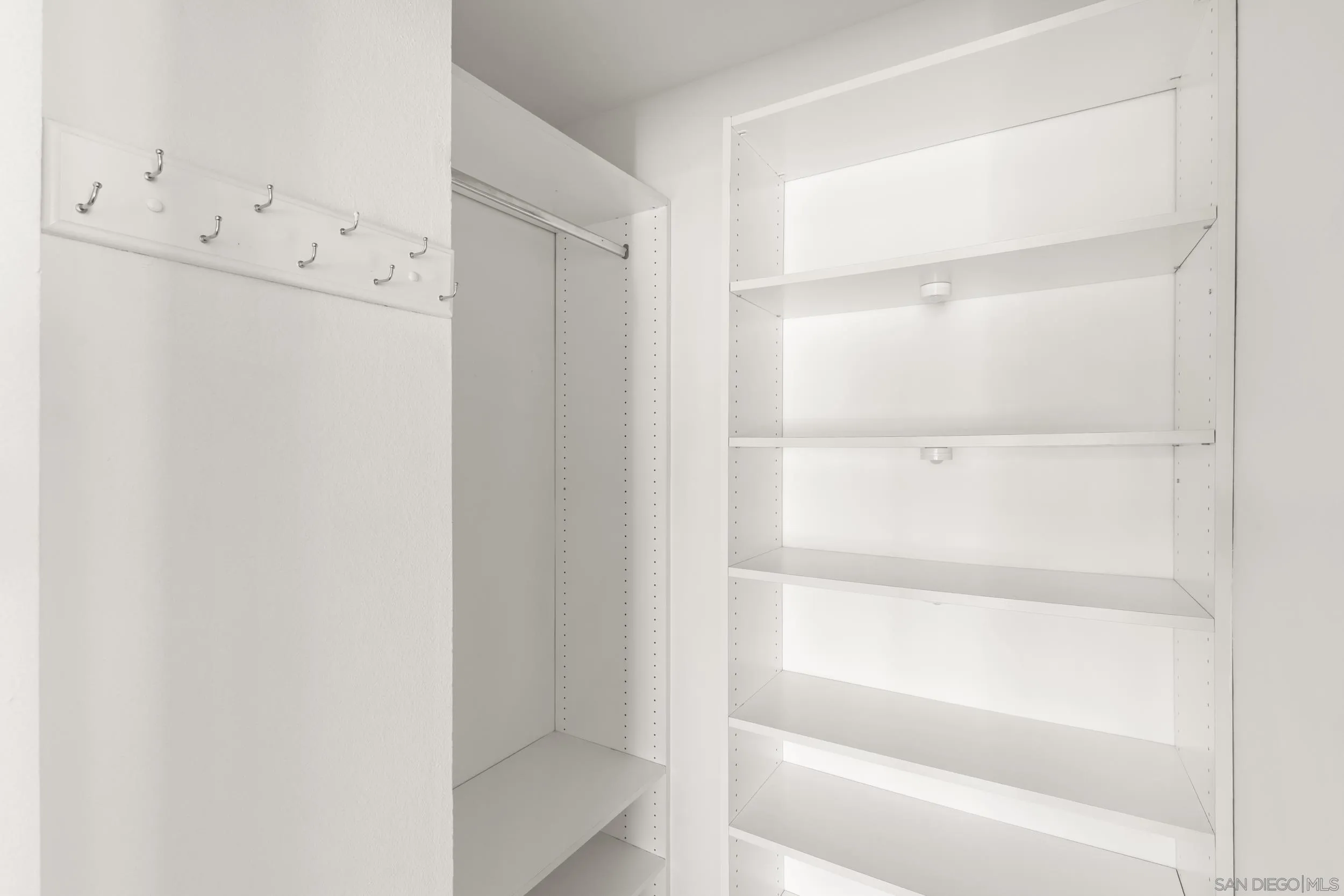 Photo #22: 260001671 Listing: Photo #22