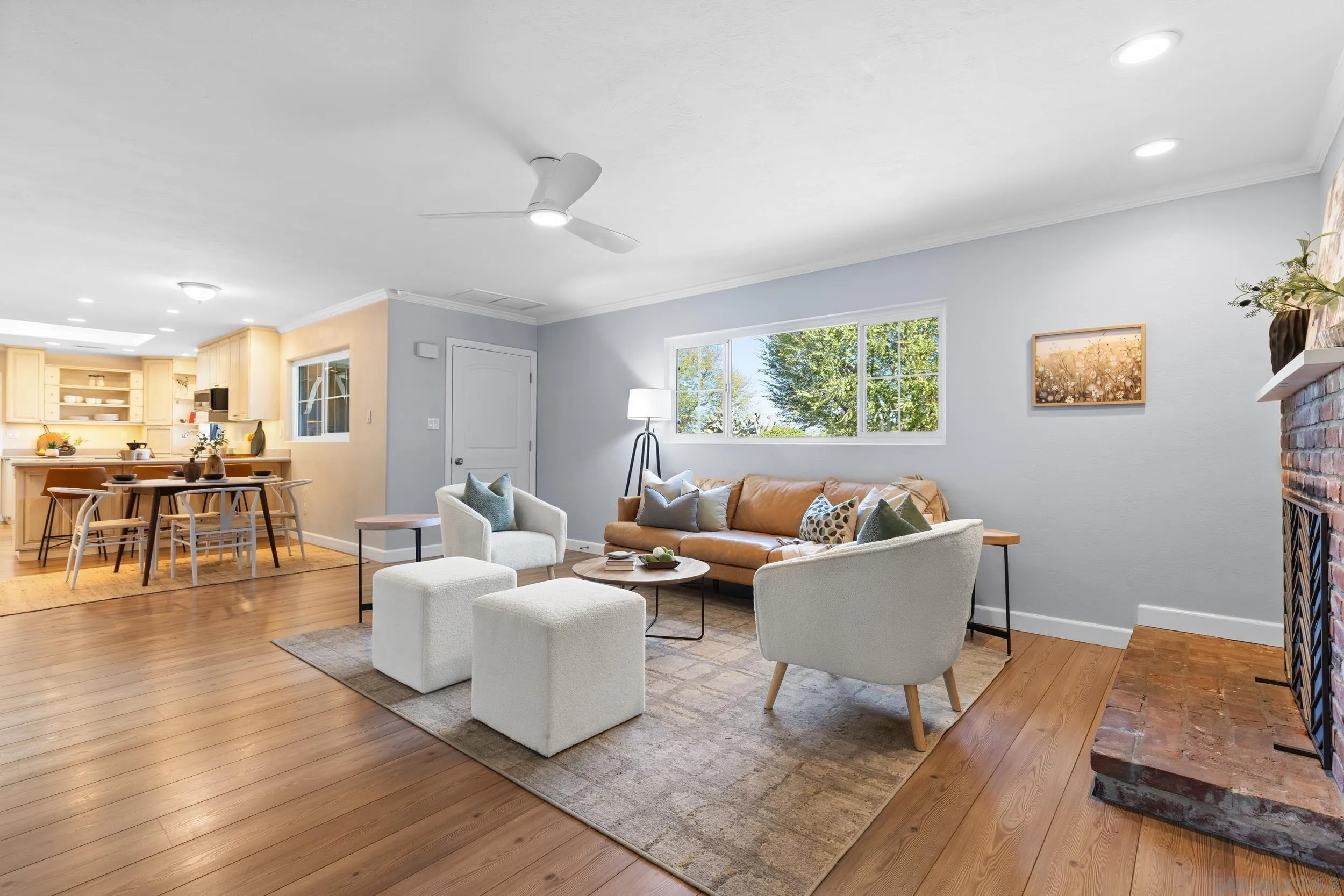 https://cdn.realtyfeed.com/cdn/127/260001673/d163692edf4561b74b1c7ce86511b8a4.webp
