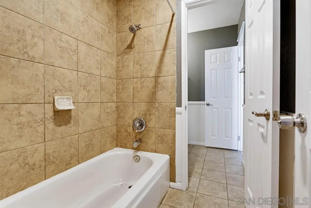 Photo #16: 260001679 Listing: Photo #16