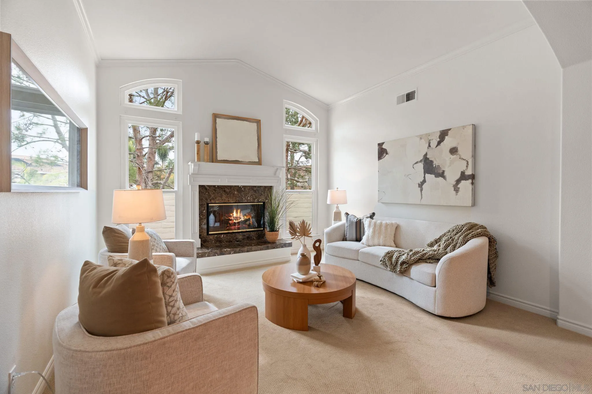 https://cdn.realtyfeed.com/cdn/127/260001682/859488475fe8cc03b3b5a74a3465e964.webp
