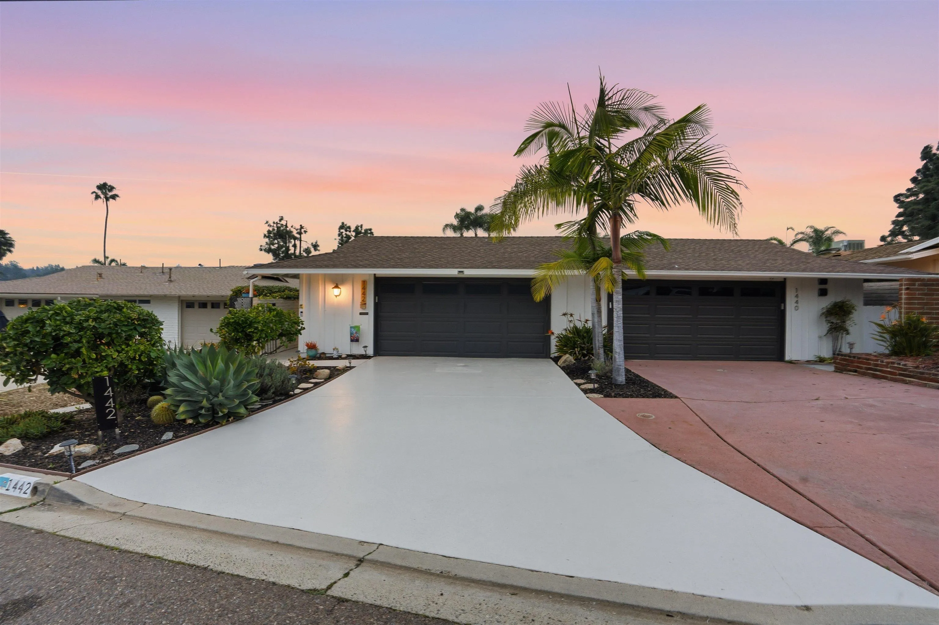 https://cdn.realtyfeed.com/cdn/127/260001683/5337616c3c15124070a3d54be70971bd.webp