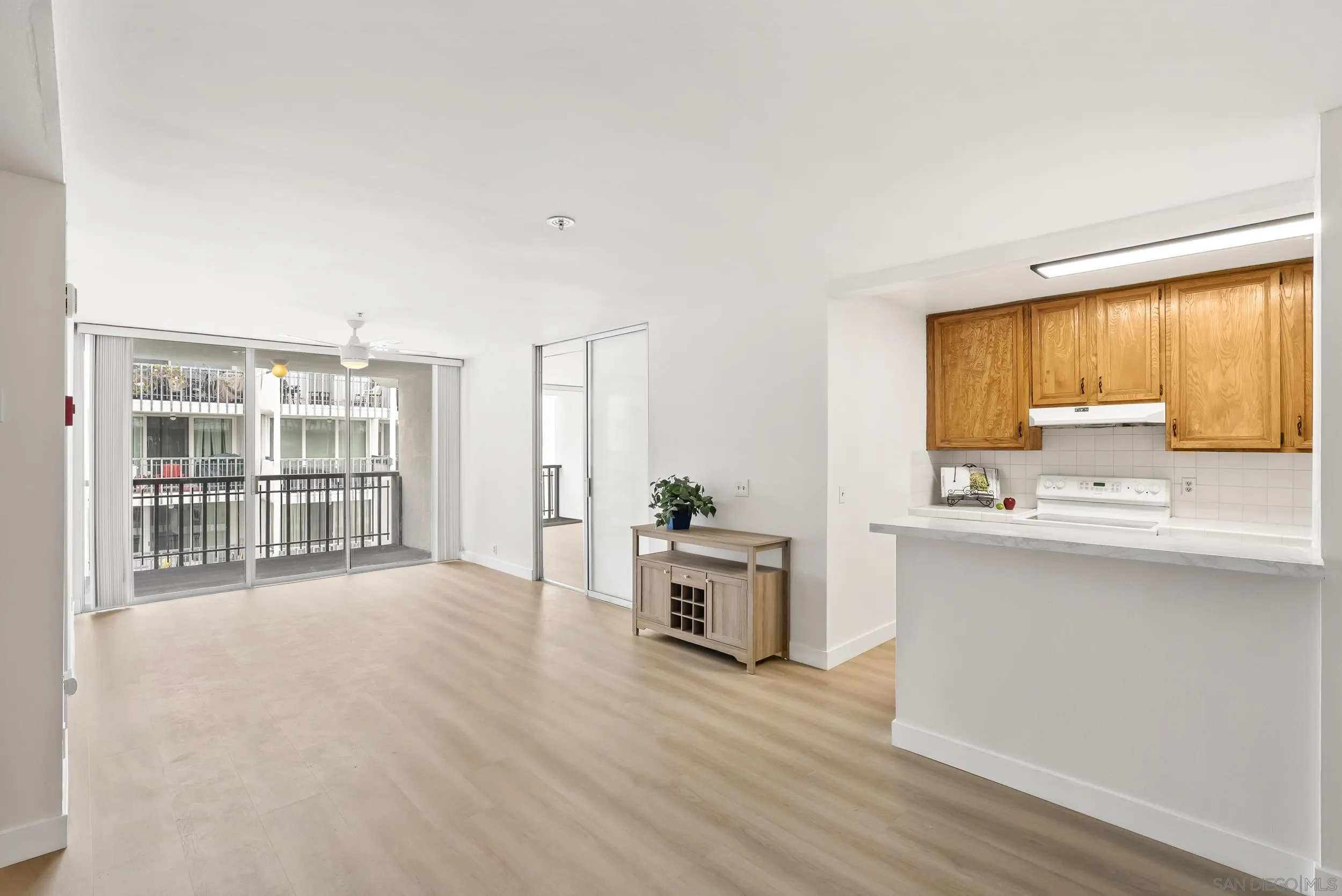https://cdn.realtyfeed.com/cdn/127/260001685/07d3bd4b5818fcfaaf903331723f6d16.webp