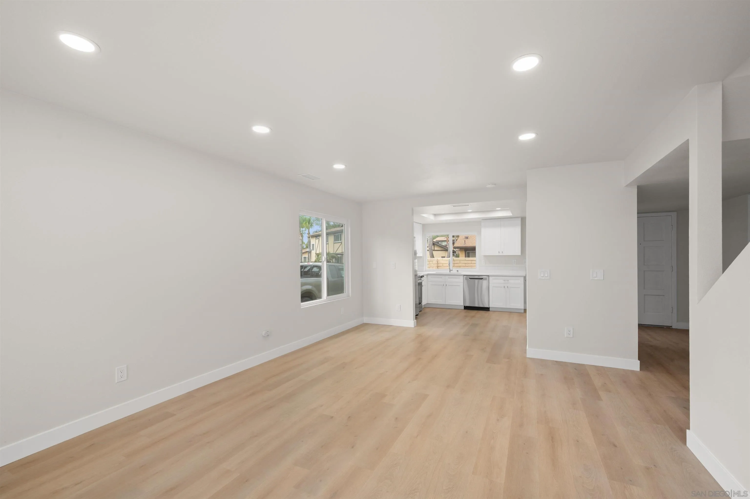 Photo #11: 260001686 Listing: Photo #11