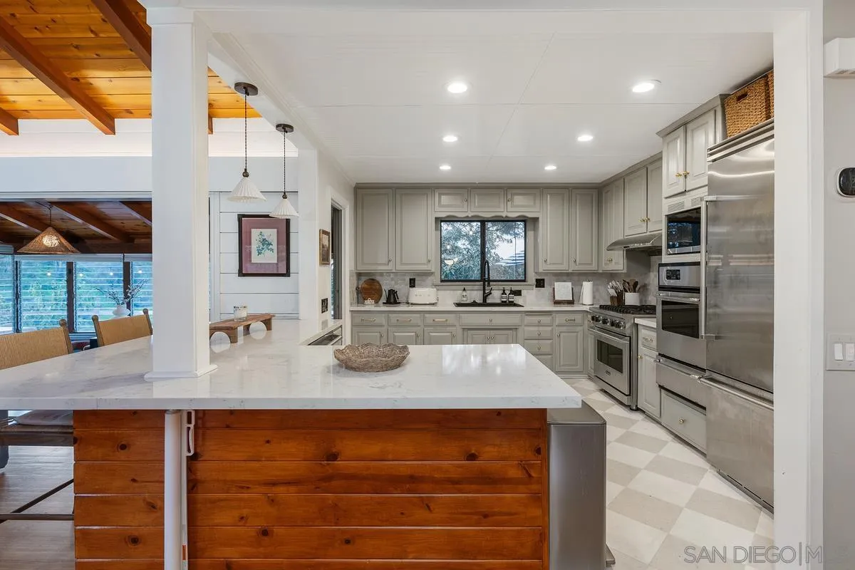 https://cdn.realtyfeed.com/cdn/127/260001687/352b533c74e7aec1293e074584808413.webp