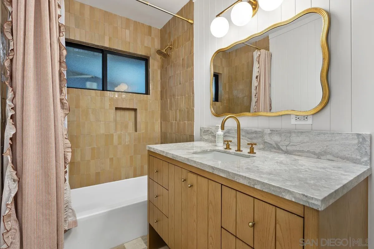 https://cdn.realtyfeed.com/cdn/127/260001687/6832fc74a243021d3e6c015323c00623.webp