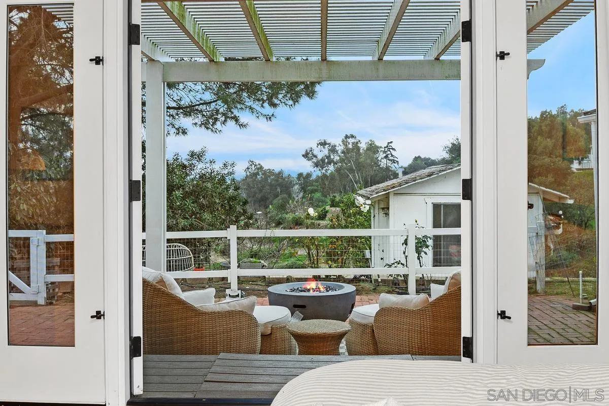 https://cdn.realtyfeed.com/cdn/127/260001687/8e8e1b13035d5434fa09aa308d3d2ceb.webp