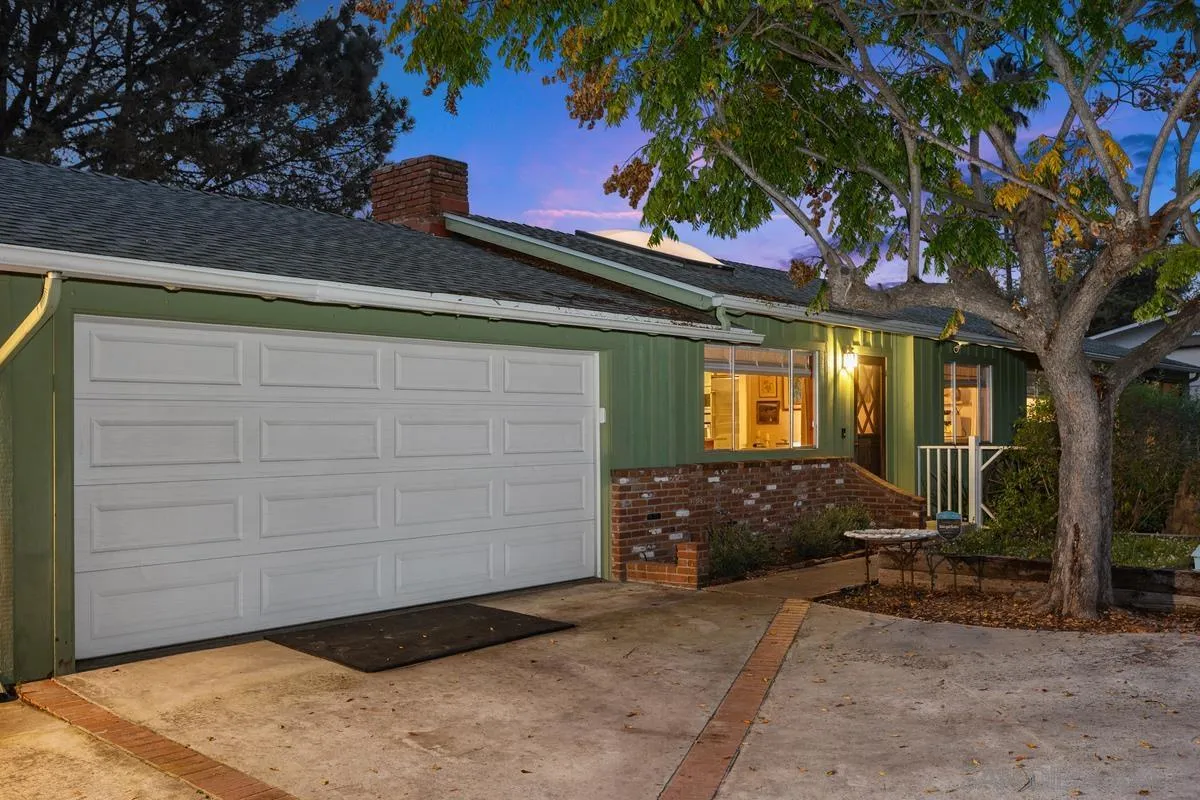 https://cdn.realtyfeed.com/cdn/127/260001687/9a00033aae8c81281afcb0c02732a169.webp