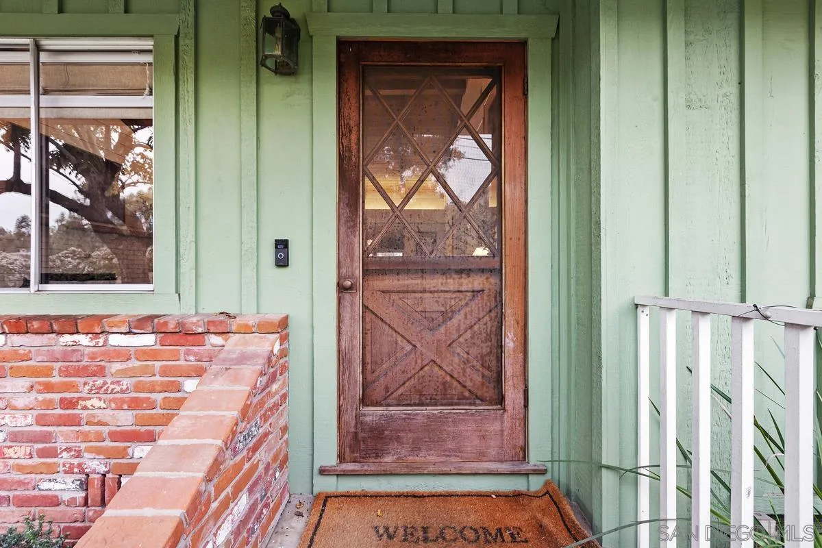 https://cdn.realtyfeed.com/cdn/127/260001687/aef55c0633126bd380900a765874854f.webp