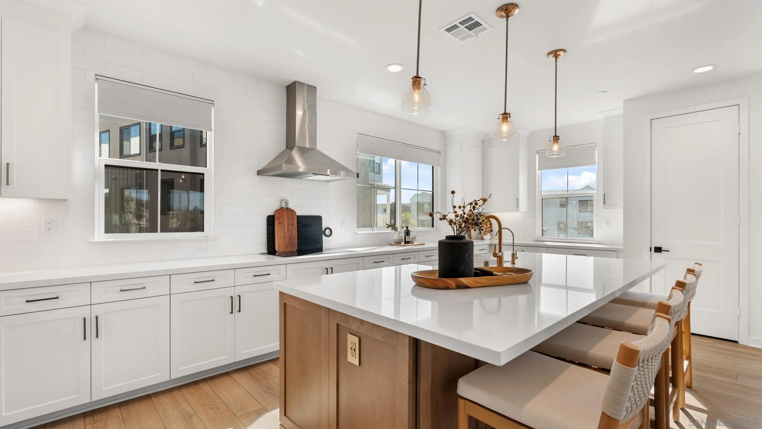 Photo #7: 260001691 Listing: Photo #7