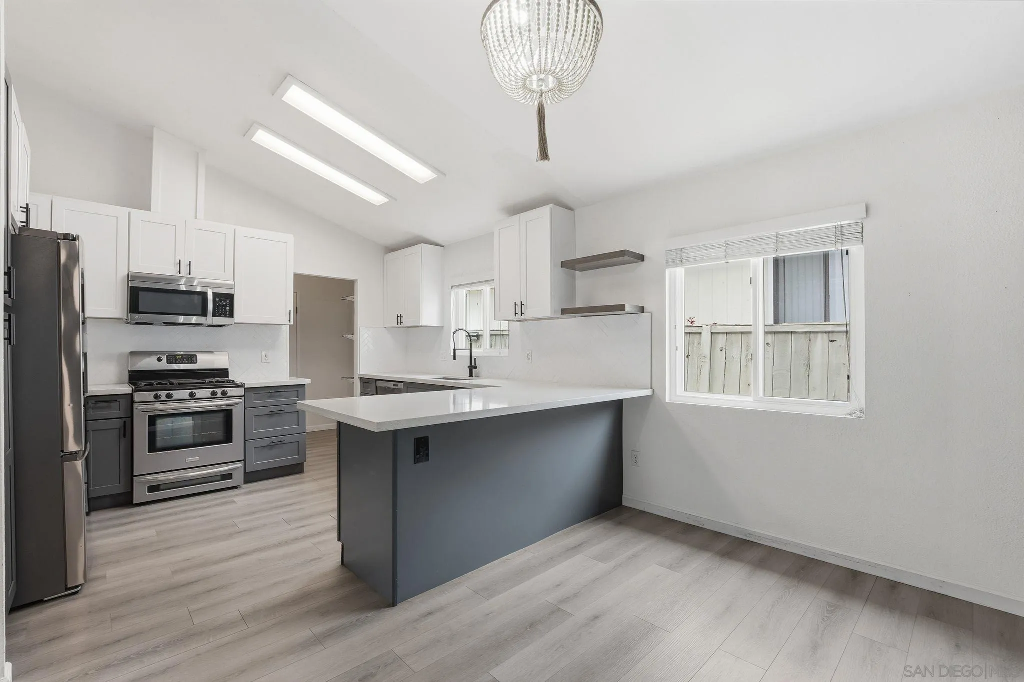 https://cdn.realtyfeed.com/cdn/127/260001692/0268724be903e58712496a804d11668a.webp