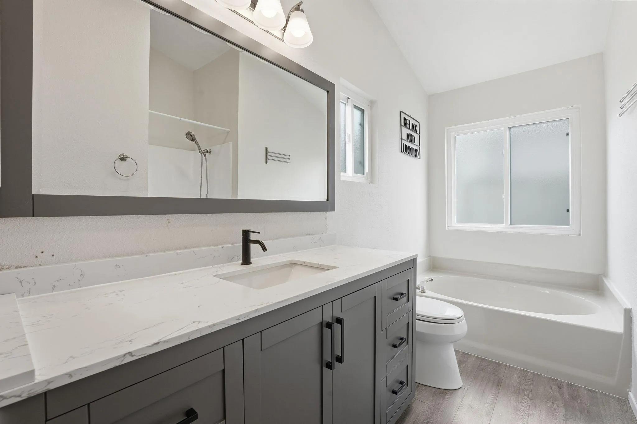https://cdn.realtyfeed.com/cdn/127/260001692/25ed9d27995e8a94146bac54b2f89e38.webp