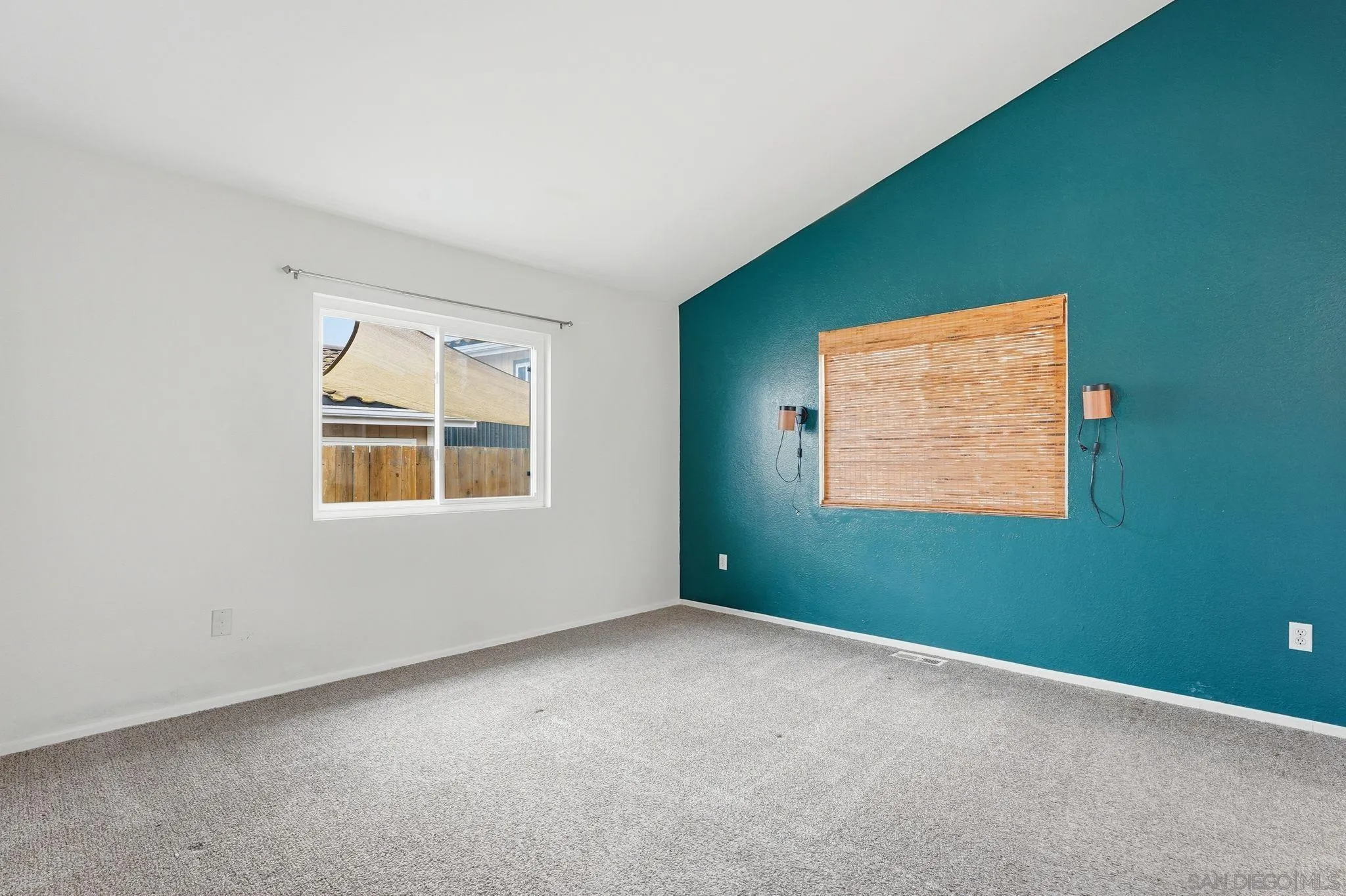 https://cdn.realtyfeed.com/cdn/127/260001692/ebb98551e47117659a72b0042004b592.webp