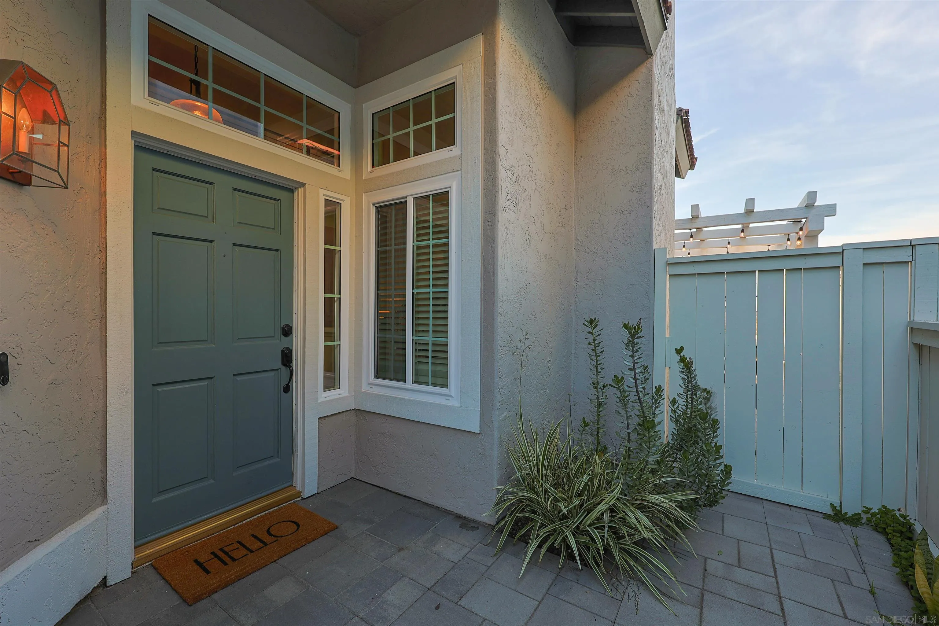 https://cdn.realtyfeed.com/cdn/127/260001695/12f8462a7068b7661d02bc9f675014e5.webp
