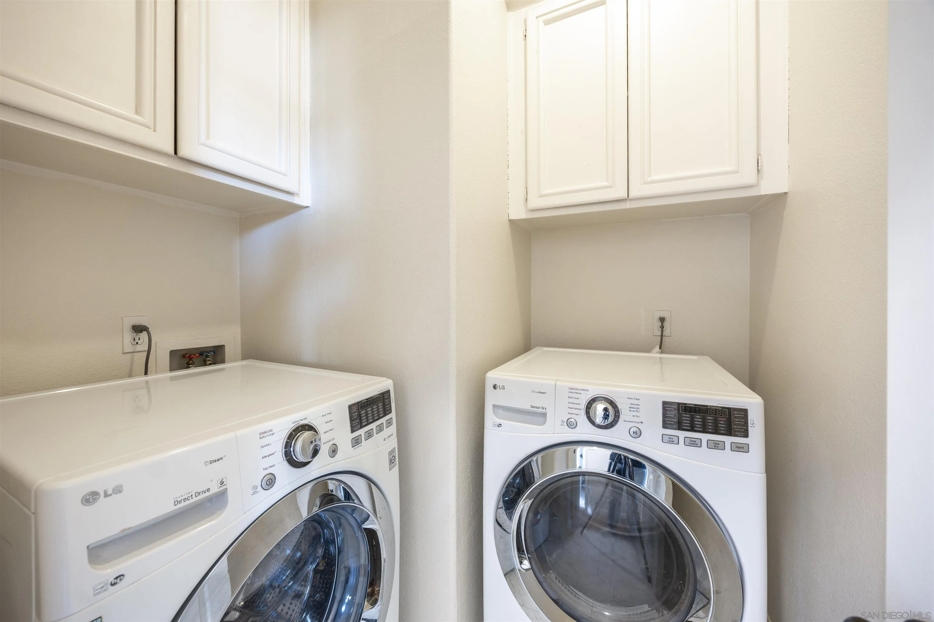 https://cdn.realtyfeed.com/cdn/127/260001695/763bd401380213c9f947b621d1081138.webp