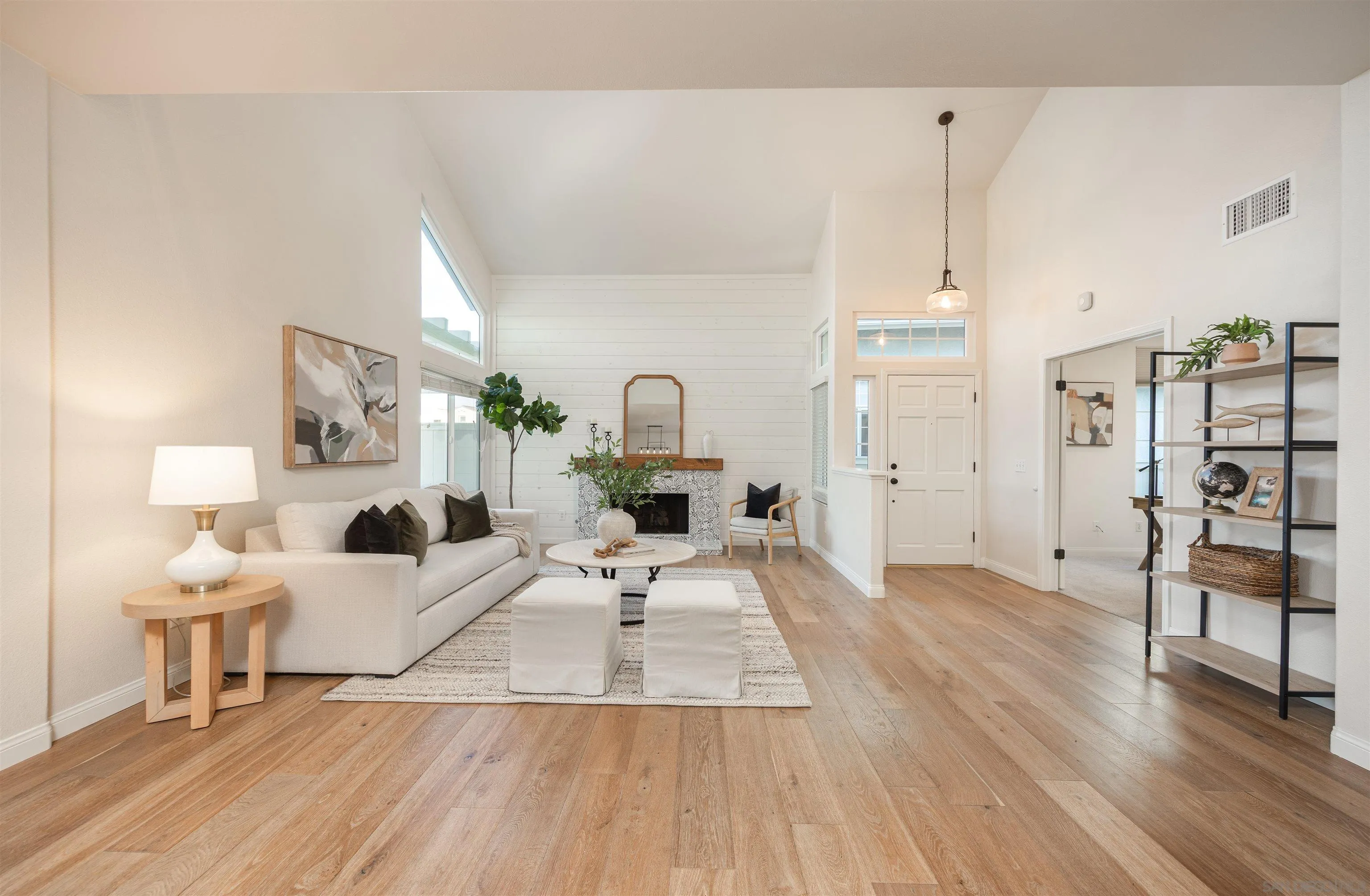 https://cdn.realtyfeed.com/cdn/127/260001695/836dc3a903c97fd82c8483e634575183.webp