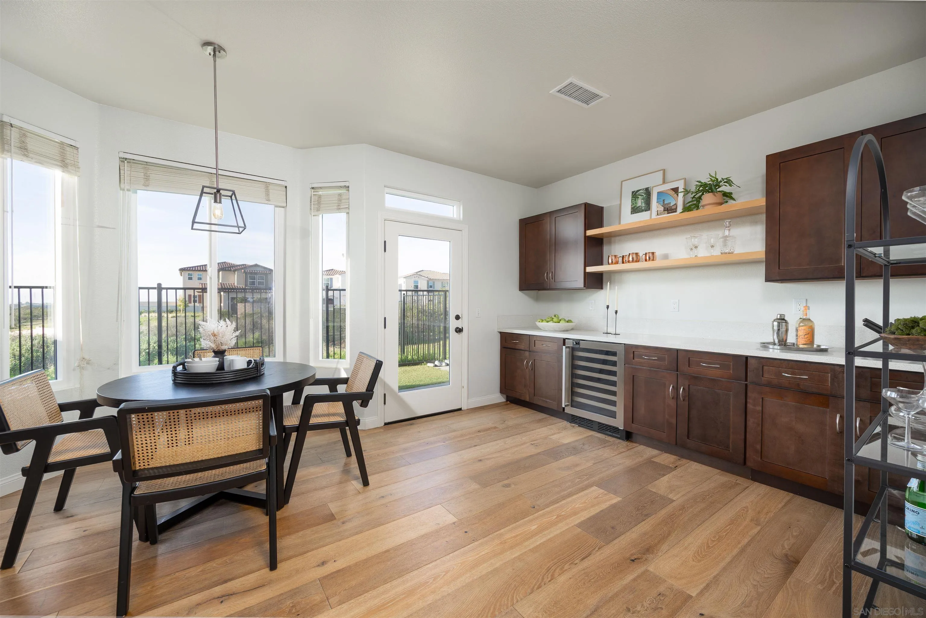 https://cdn.realtyfeed.com/cdn/127/260001695/a74992a54442383319ae716548b54500.webp