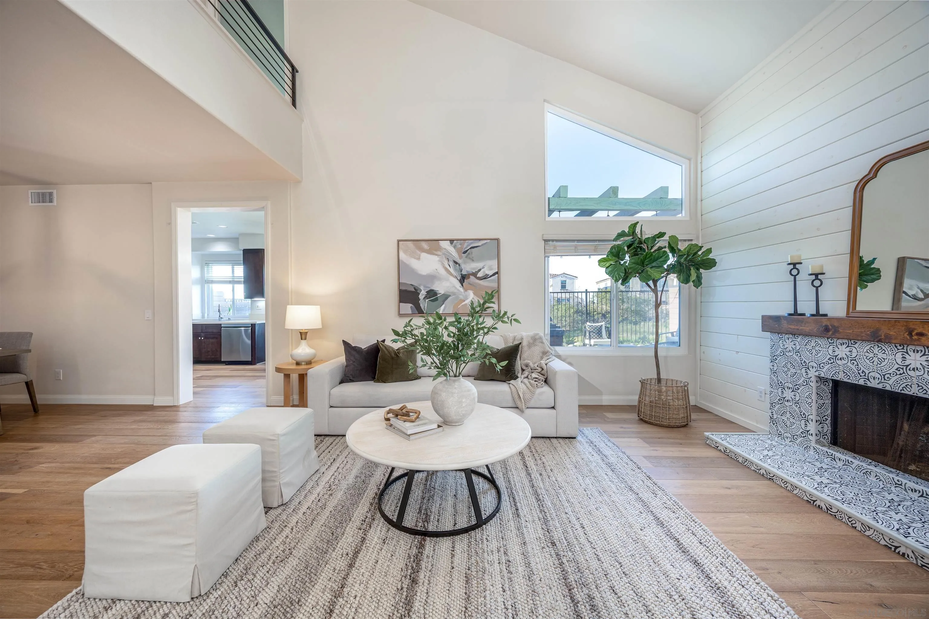 https://cdn.realtyfeed.com/cdn/127/260001695/ba9f54929743c7c8cfba3d56a0663cc6.webp