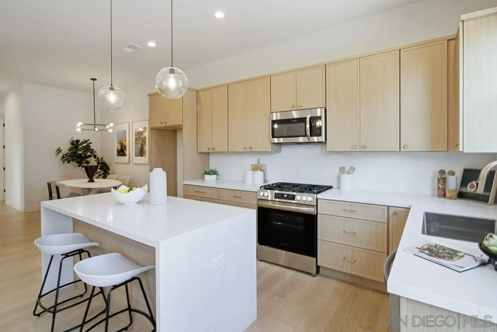 https://cdn.realtyfeed.com/cdn/127/2600017/9734d15995a12b71eb13f7dc01055271.webp