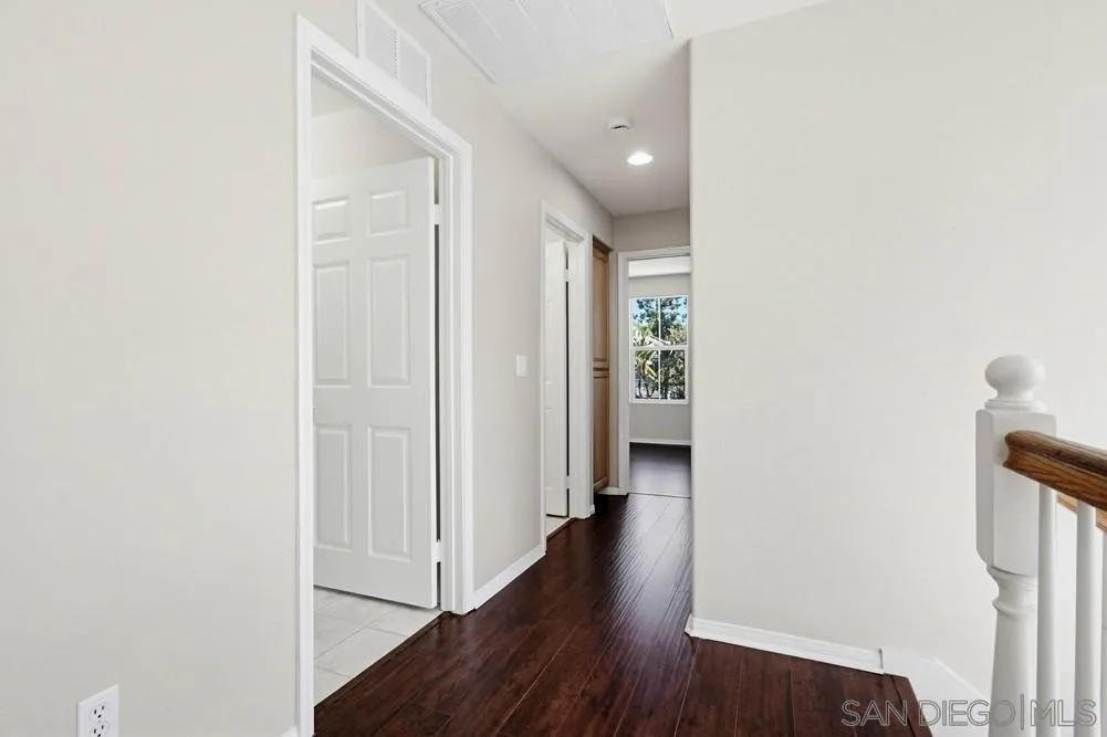 https://cdn.realtyfeed.com/cdn/127/260001702/85c92f16db3f3c7836b05dcc4a0db635.webp