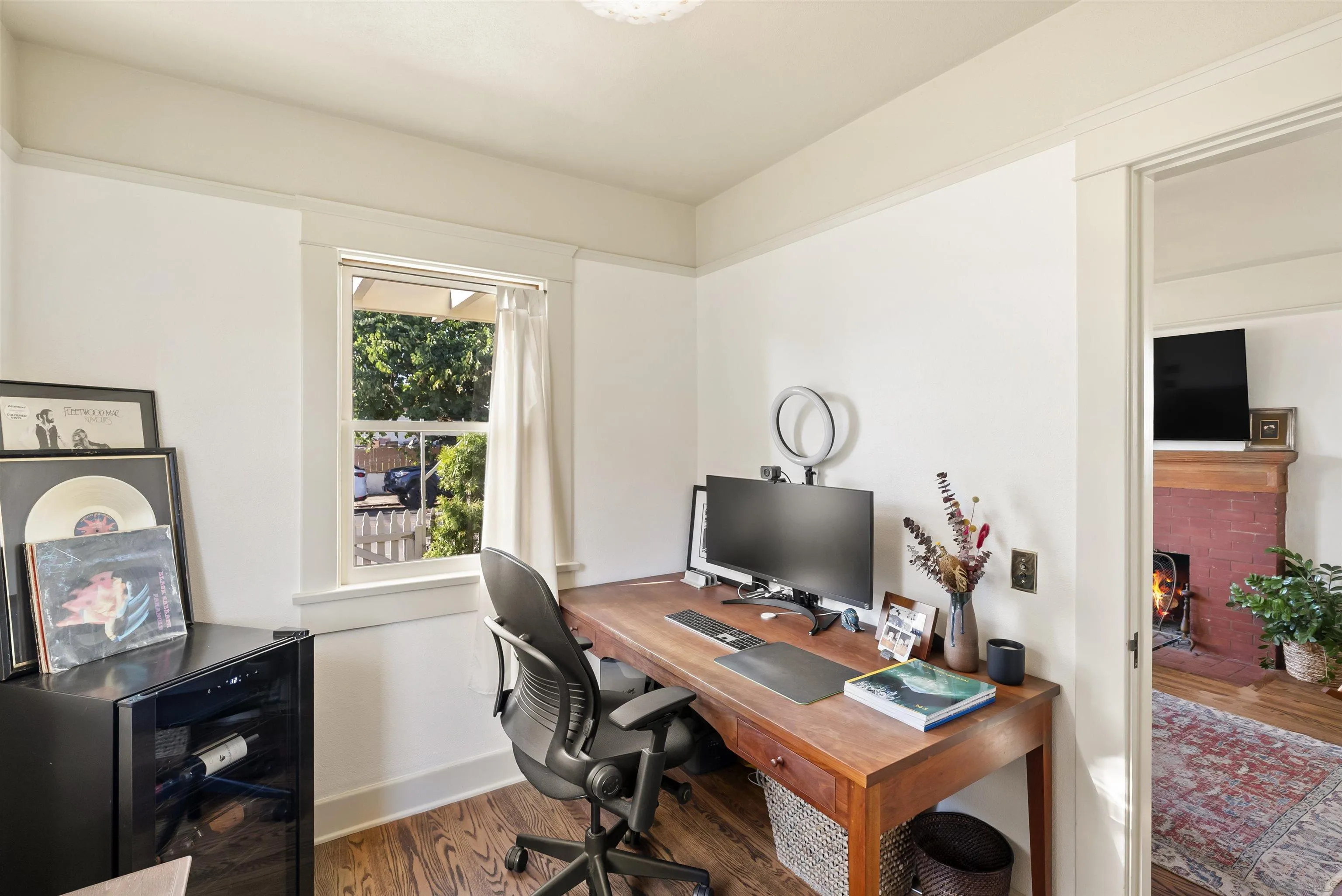 https://cdn.realtyfeed.com/cdn/127/260001703/a33b0c9fc27215bc54fbde5378ad1257.webp