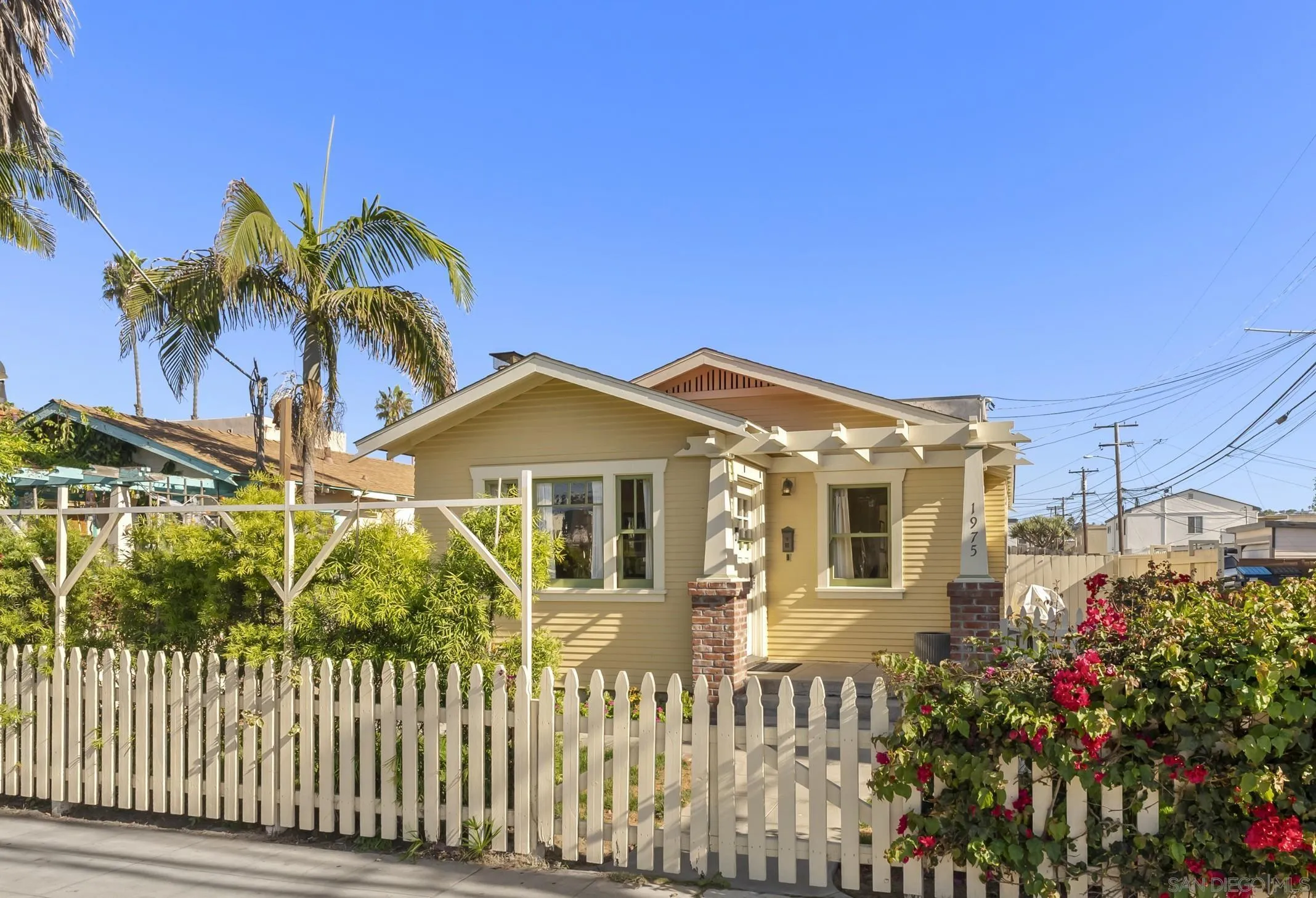 https://cdn.realtyfeed.com/cdn/127/260001703/f58cf691f4fe2aec4cf9c8860416cb1f.webp