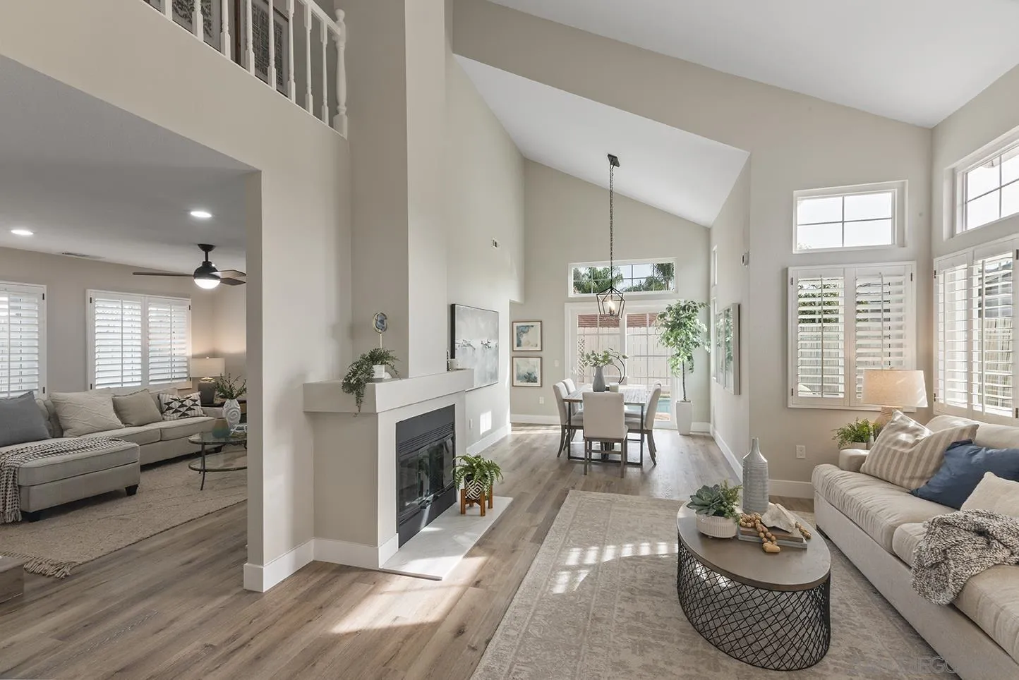 https://cdn.realtyfeed.com/cdn/127/260001704/b7917593a5e54f1228d61ed6aeadf79d.webp