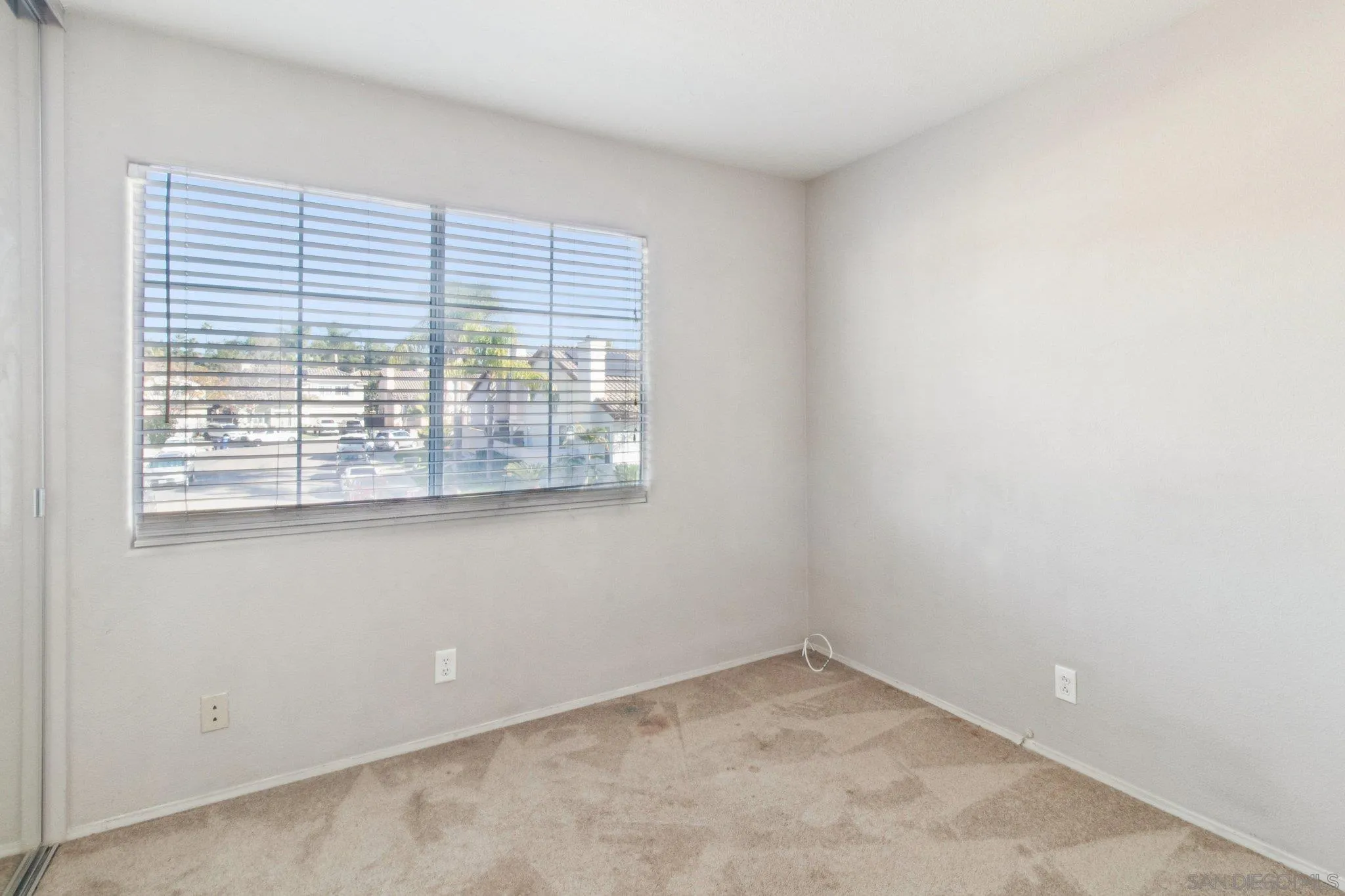 https://cdn.realtyfeed.com/cdn/127/260001705/8b26164780c2761dbd174c0d07a10e09.webp
