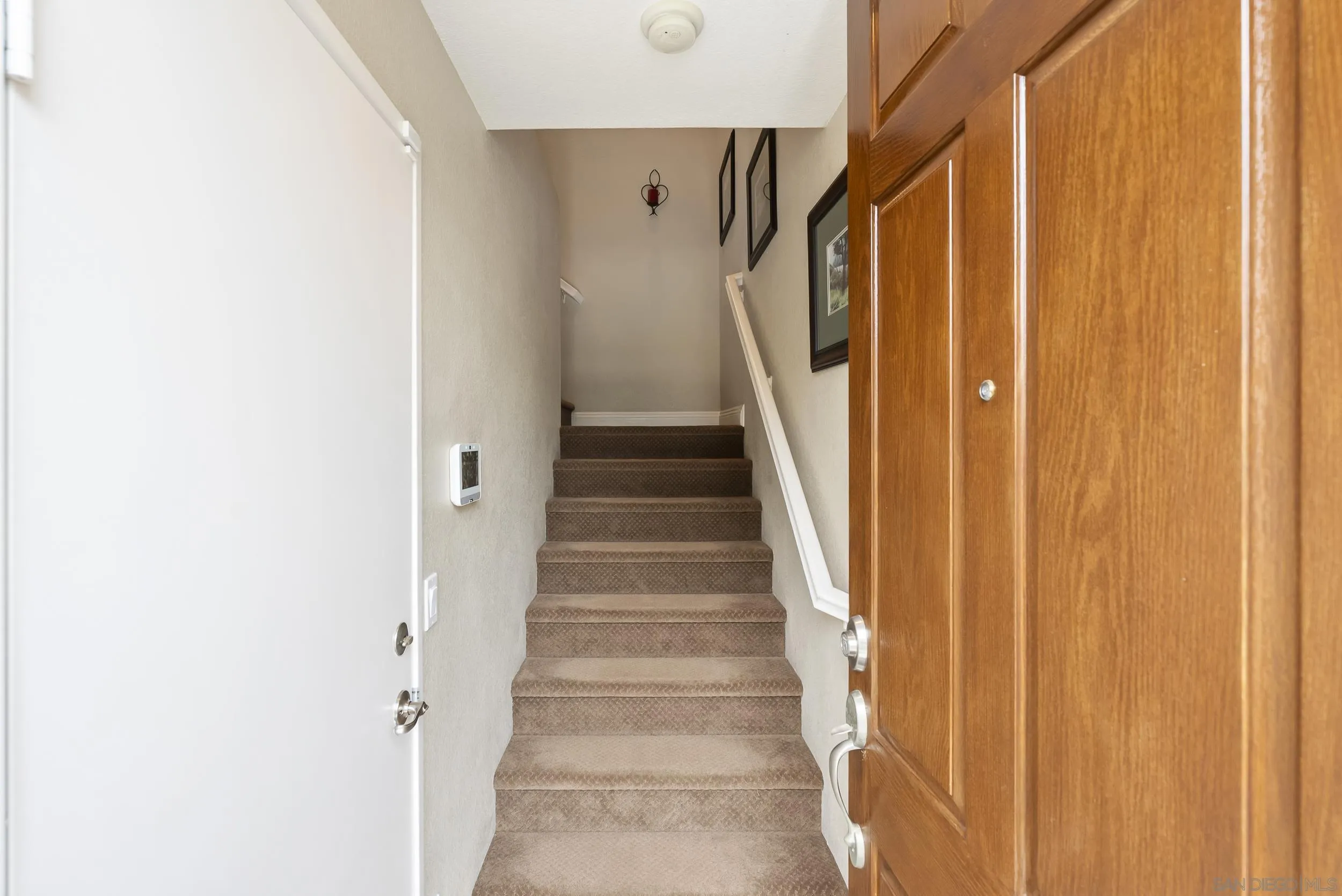 Photo #3: 260001707 Listing: Photo #3