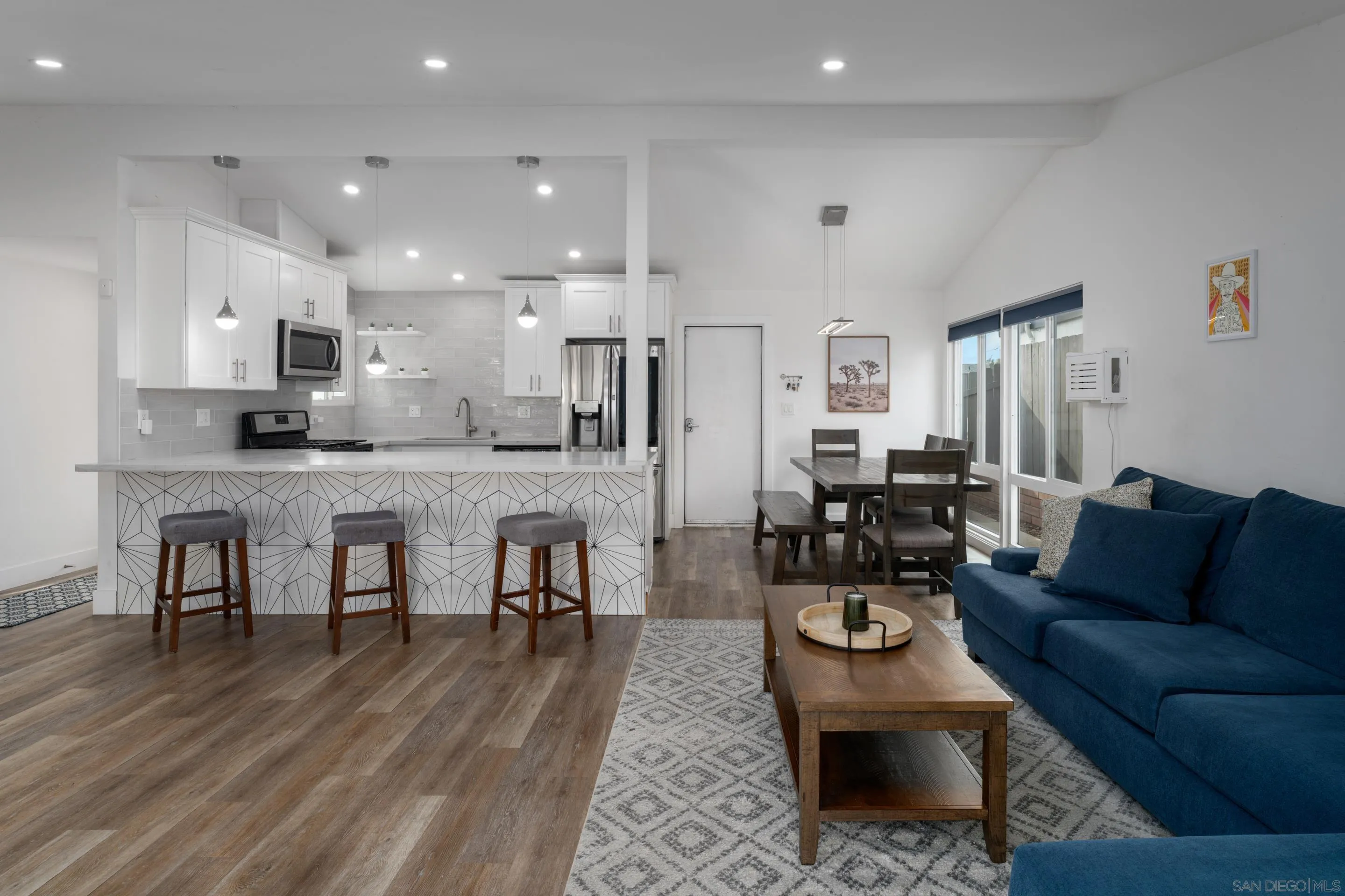https://cdn.realtyfeed.com/cdn/127/260001709/45411f5ccb6932d473ac5fed9b14e7b9.webp
