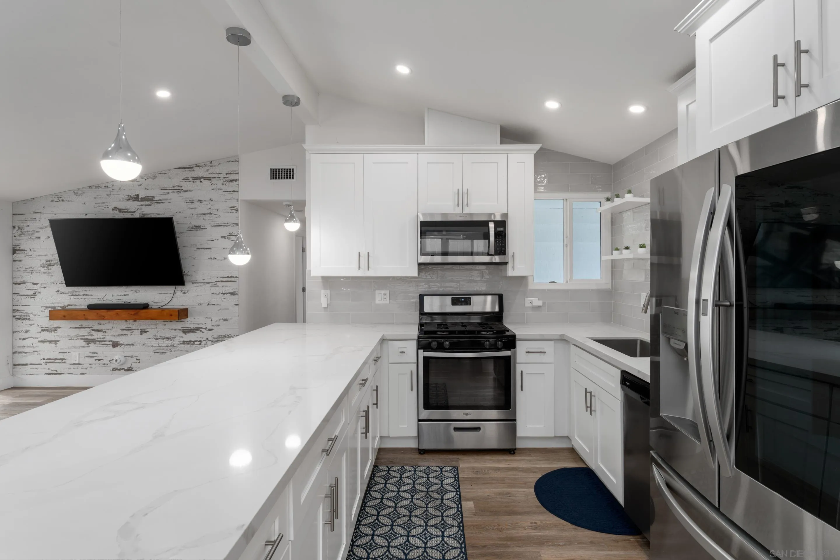 https://cdn.realtyfeed.com/cdn/127/260001709/5186834e616588041312d7e775025f59.webp
