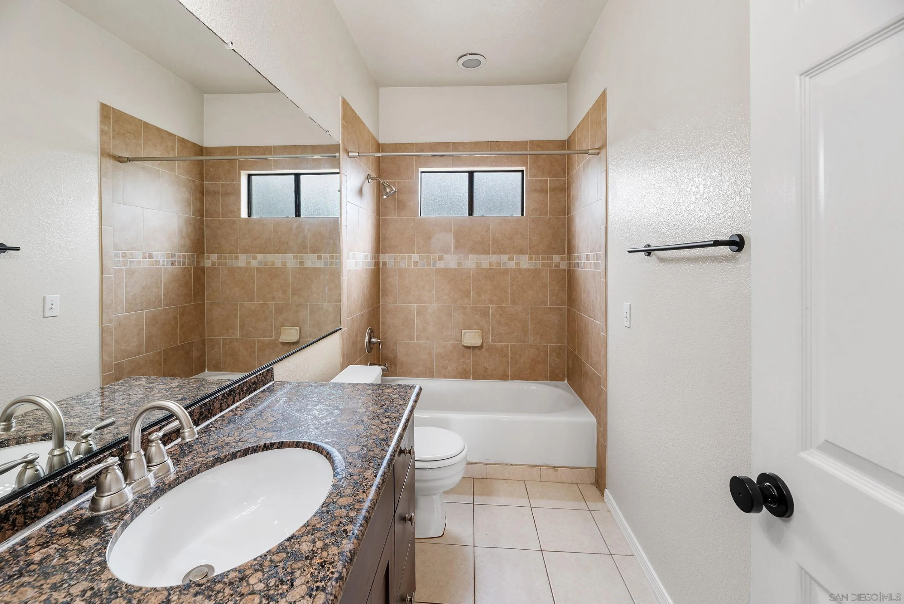 Photo #24: 260001712 Listing: Photo #24