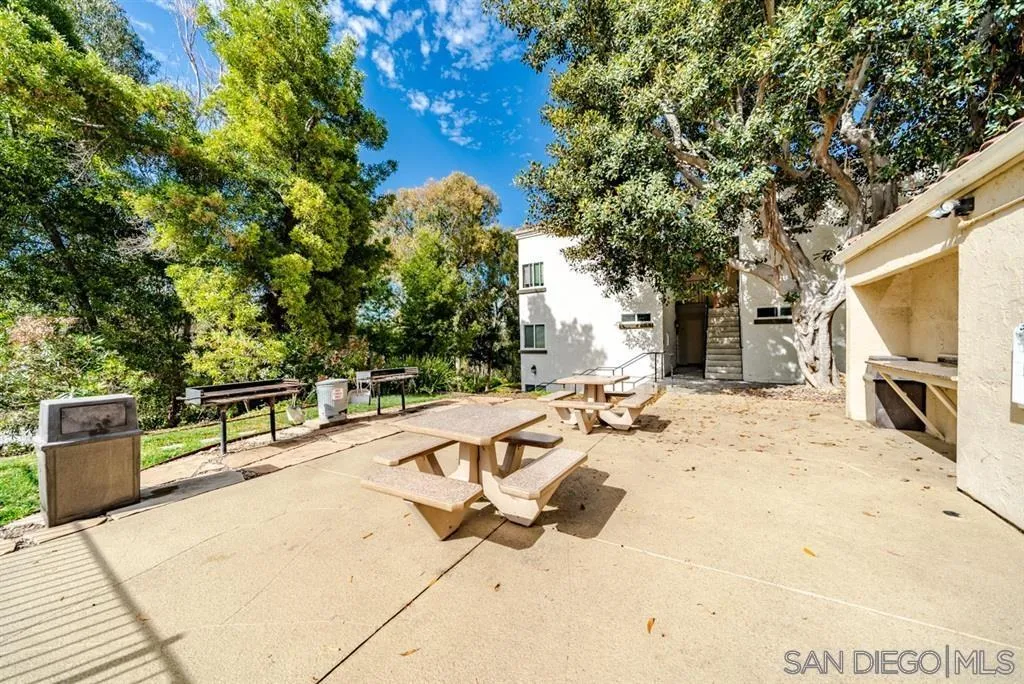 Photo #5: 260001713 Listing: Photo #5
