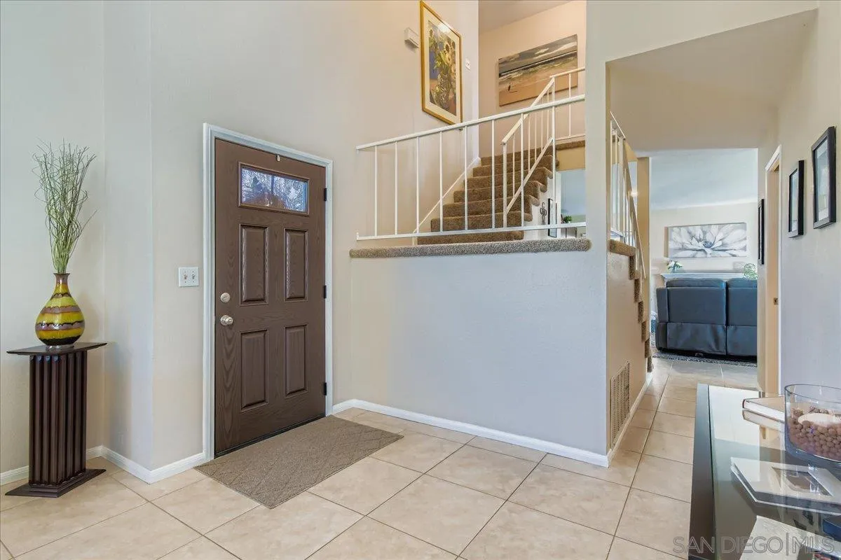 https://cdn.realtyfeed.com/cdn/127/260001716/6674c1114436f24d858e8d9ea6d85090.webp