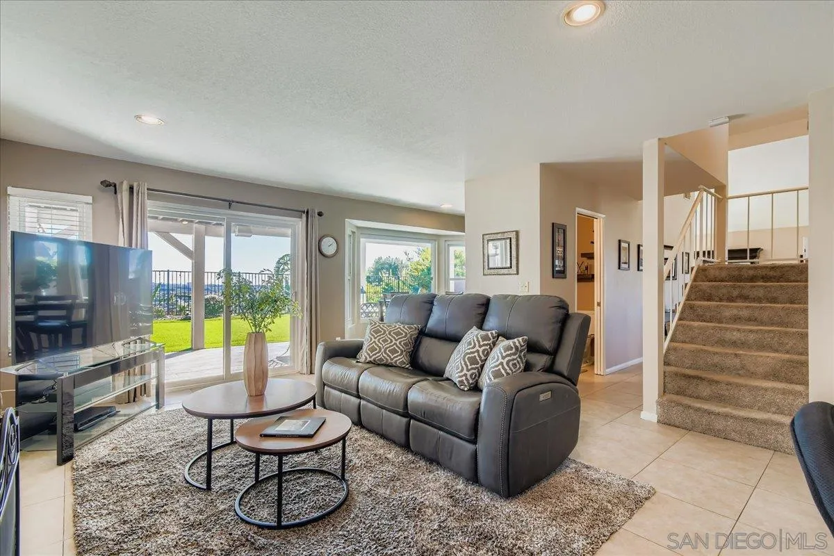 https://cdn.realtyfeed.com/cdn/127/260001716/707acf25e49c89555b2f1d9e5c710891.webp