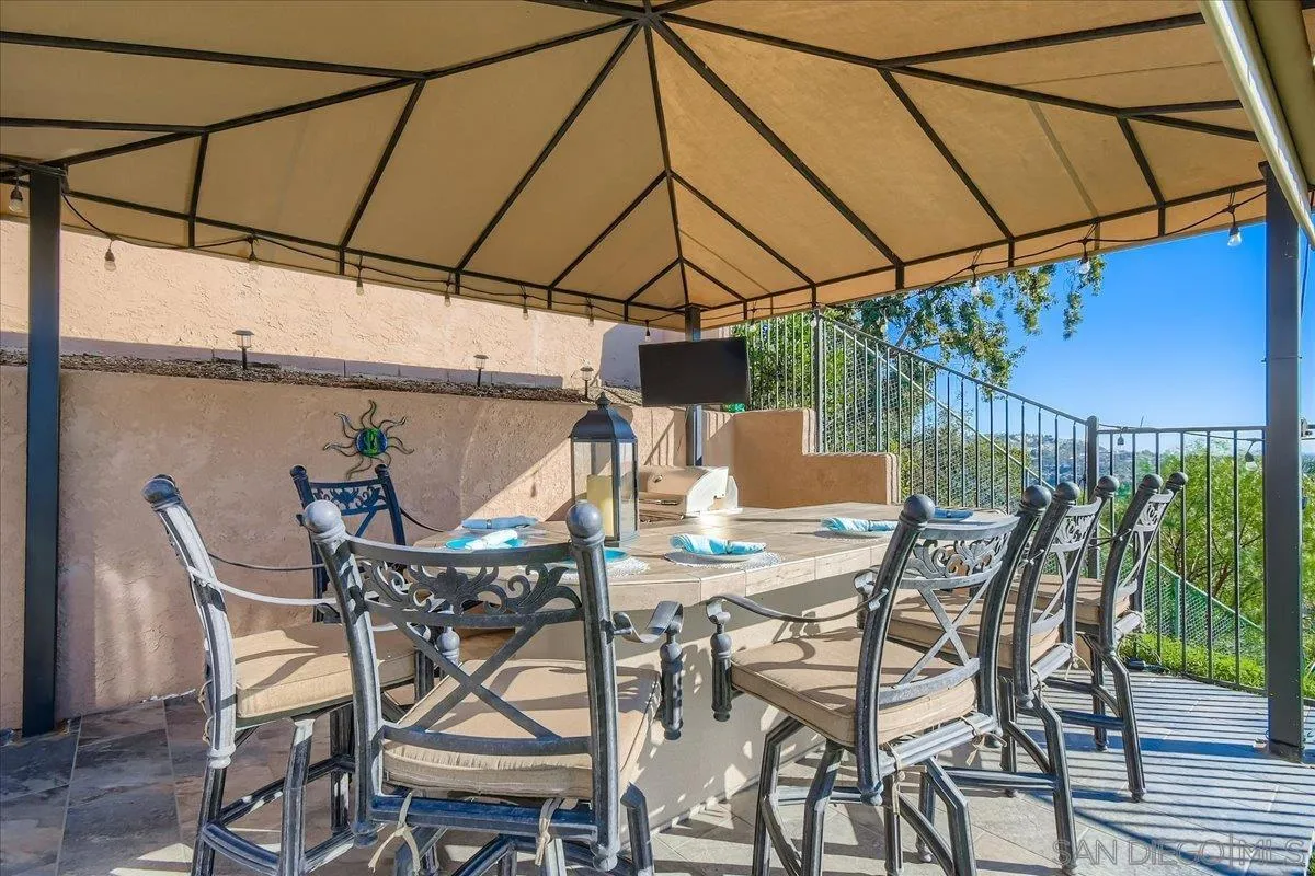 https://cdn.realtyfeed.com/cdn/127/260001716/8c581f8d470e3f8d52d179f8406bd472.webp