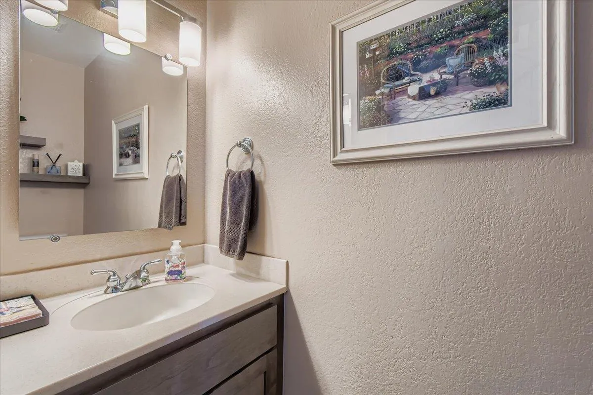 https://cdn.realtyfeed.com/cdn/127/260001716/9cc1229fbda446b8c89cadaa8a063210.webp