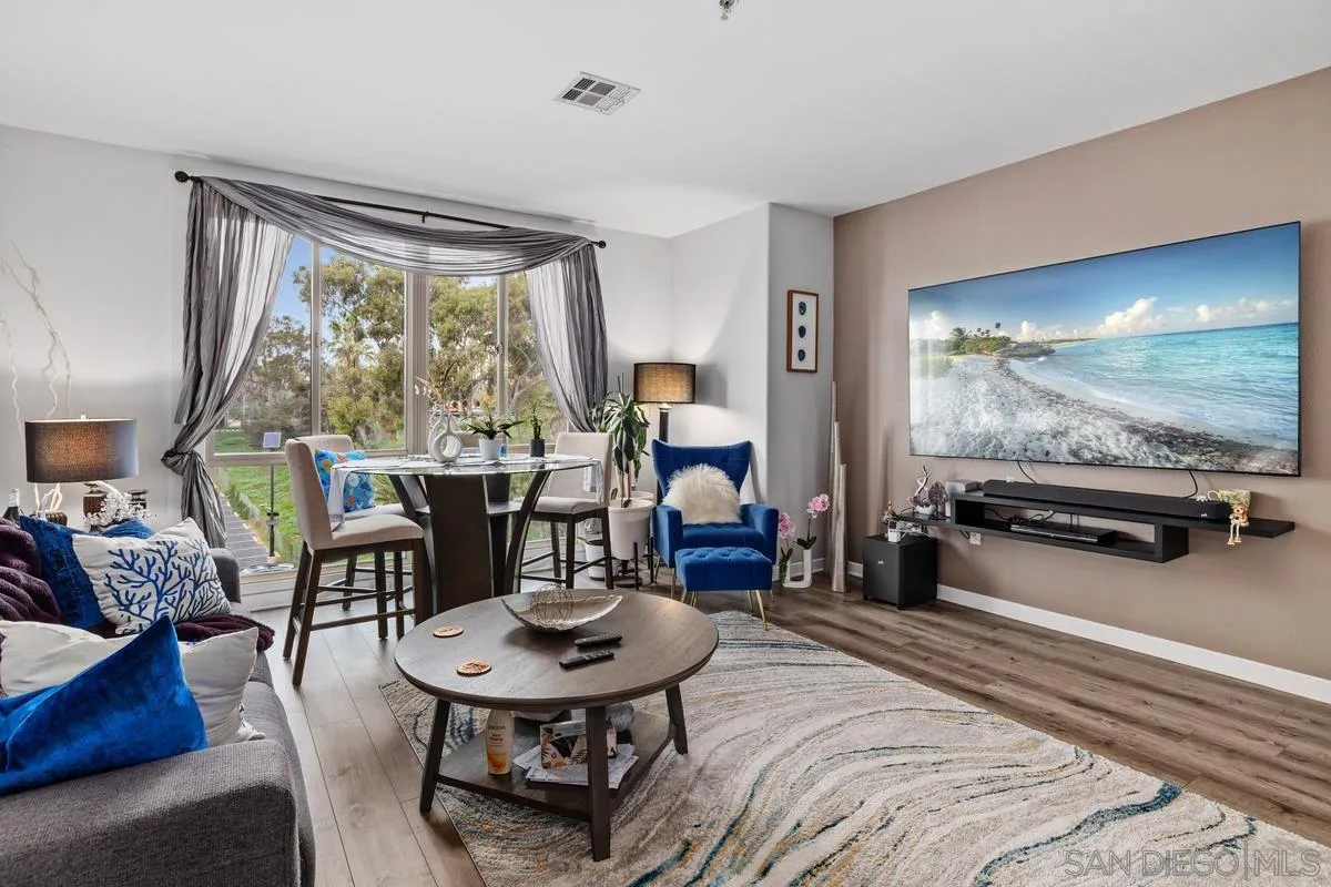 Photo #4: 260001721 Listing: Photo #4