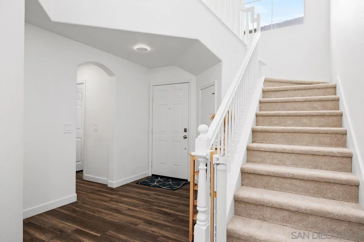 https://cdn.realtyfeed.com/cdn/127/260001724/727e3b5077a16cb064a66111ee5dab47.webp
