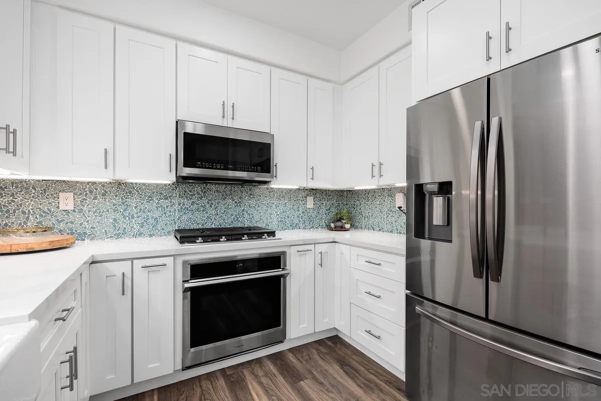 https://cdn.realtyfeed.com/cdn/127/260001724/7c5f051059bfc7ecc1a805a564b69647.webp