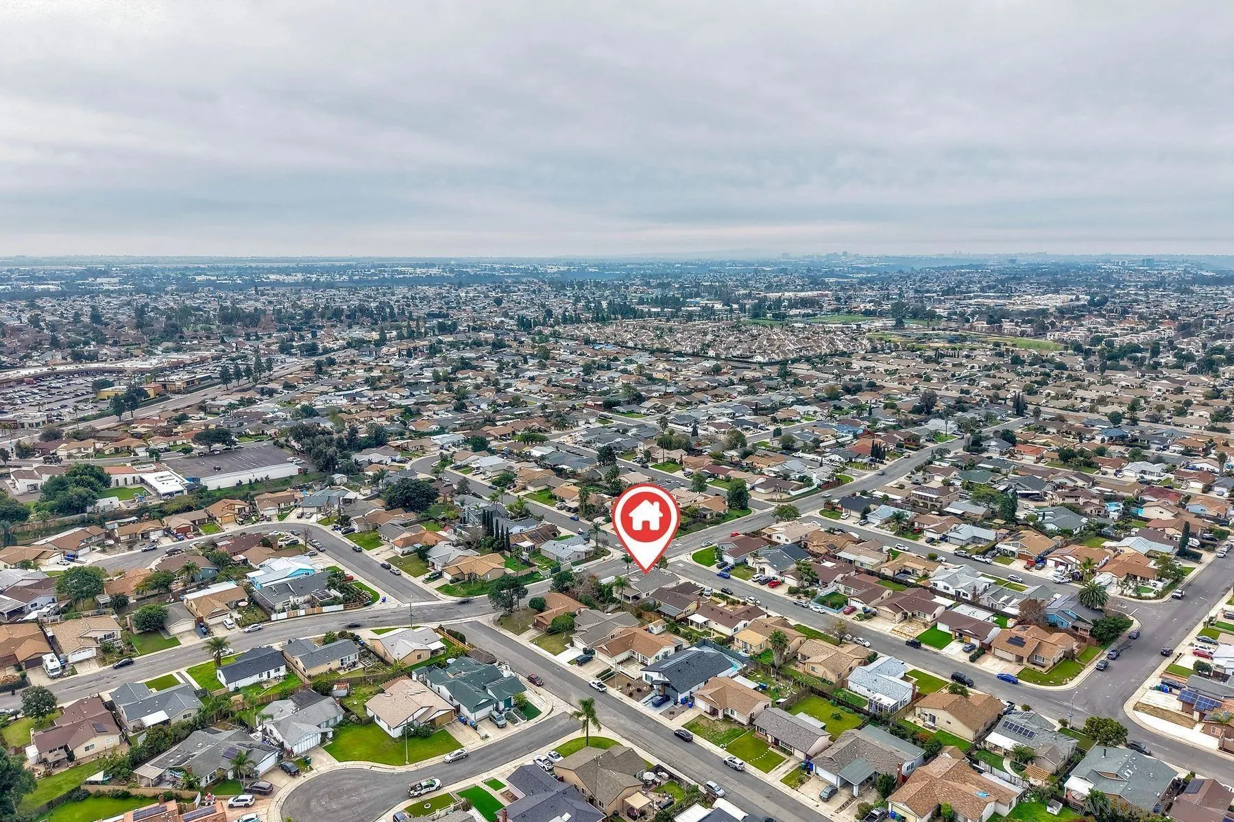 https://cdn.realtyfeed.com/cdn/127/260001725/4c00e8d7883b59149d26252519ce4f8f.webp