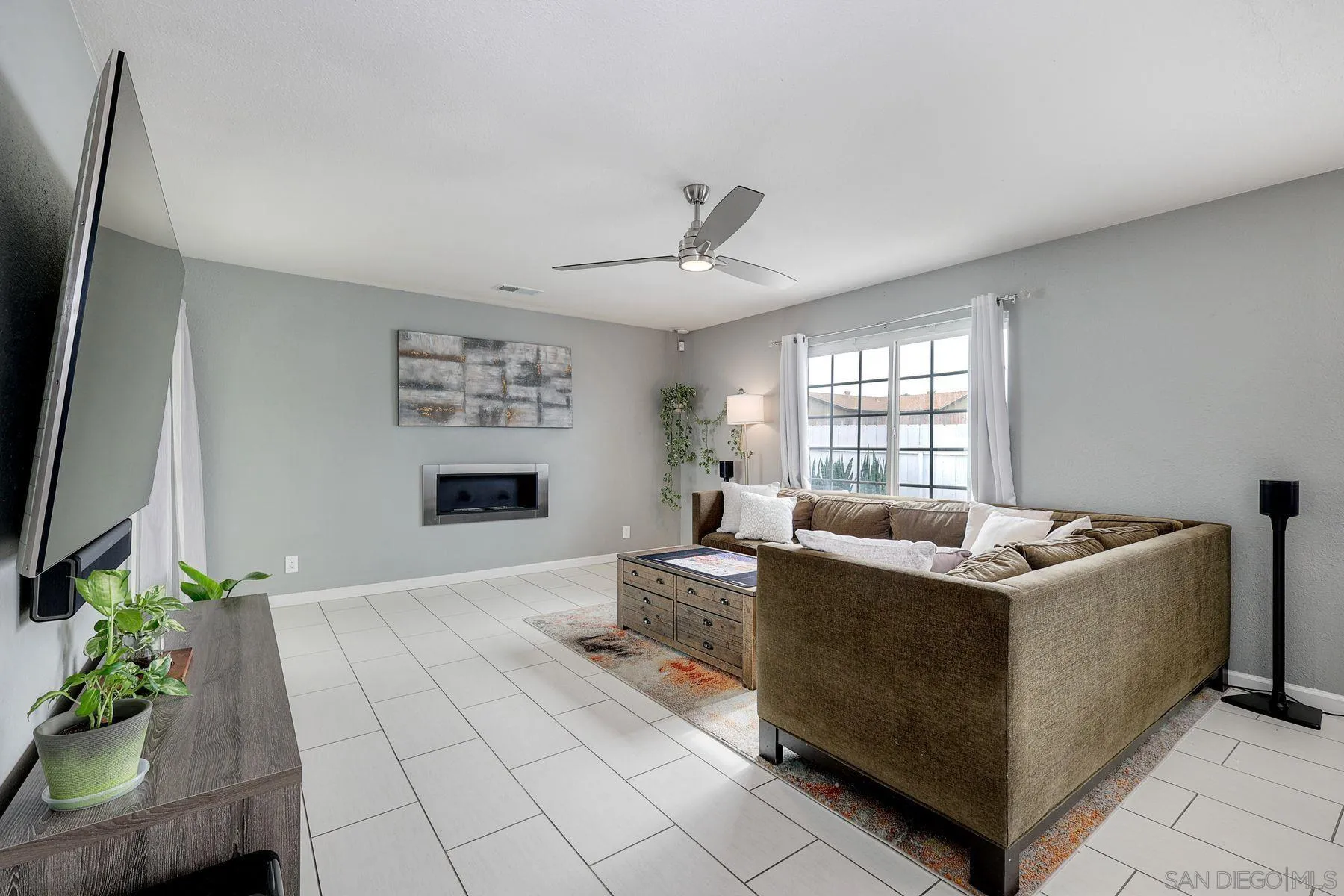 https://cdn.realtyfeed.com/cdn/127/260001725/8085b286e9371ae7a6e25a01c5003b56.webp