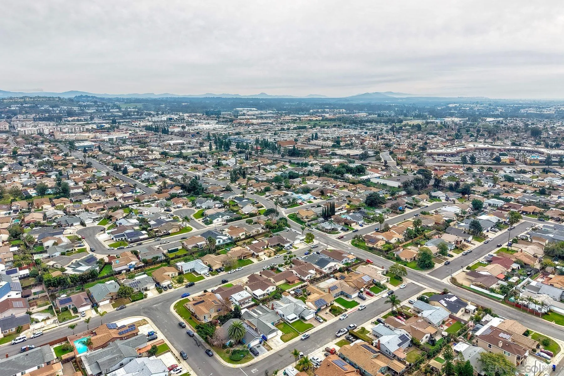 https://cdn.realtyfeed.com/cdn/127/260001725/821925023194ce64f40d52521b592453.webp