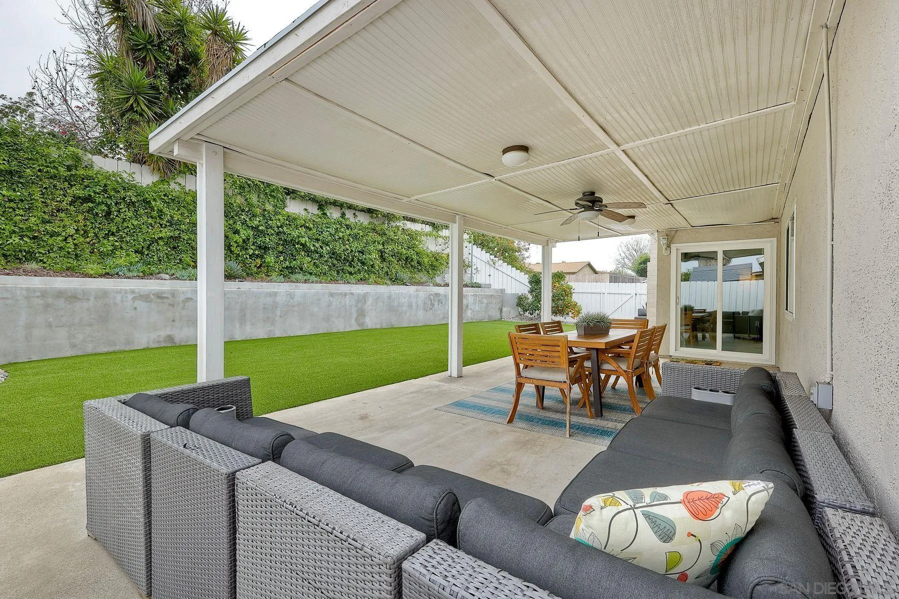 https://cdn.realtyfeed.com/cdn/127/260001725/d988c6364732ac5627bfd0afe5d56ab4.webp