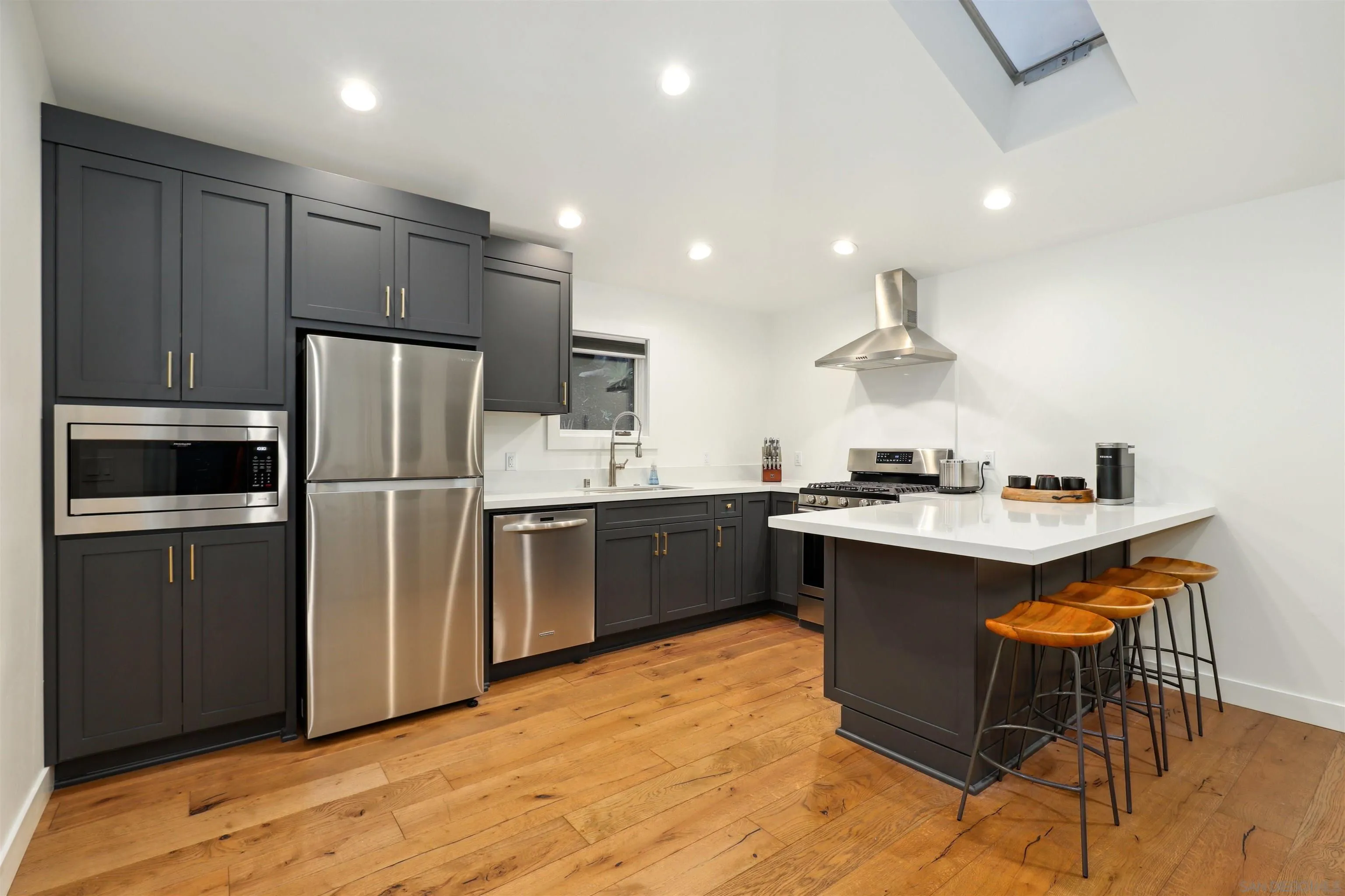 https://cdn.realtyfeed.com/cdn/127/260001731/5e6b9e9c3c7979dbee1441c3a541a4a9.webp