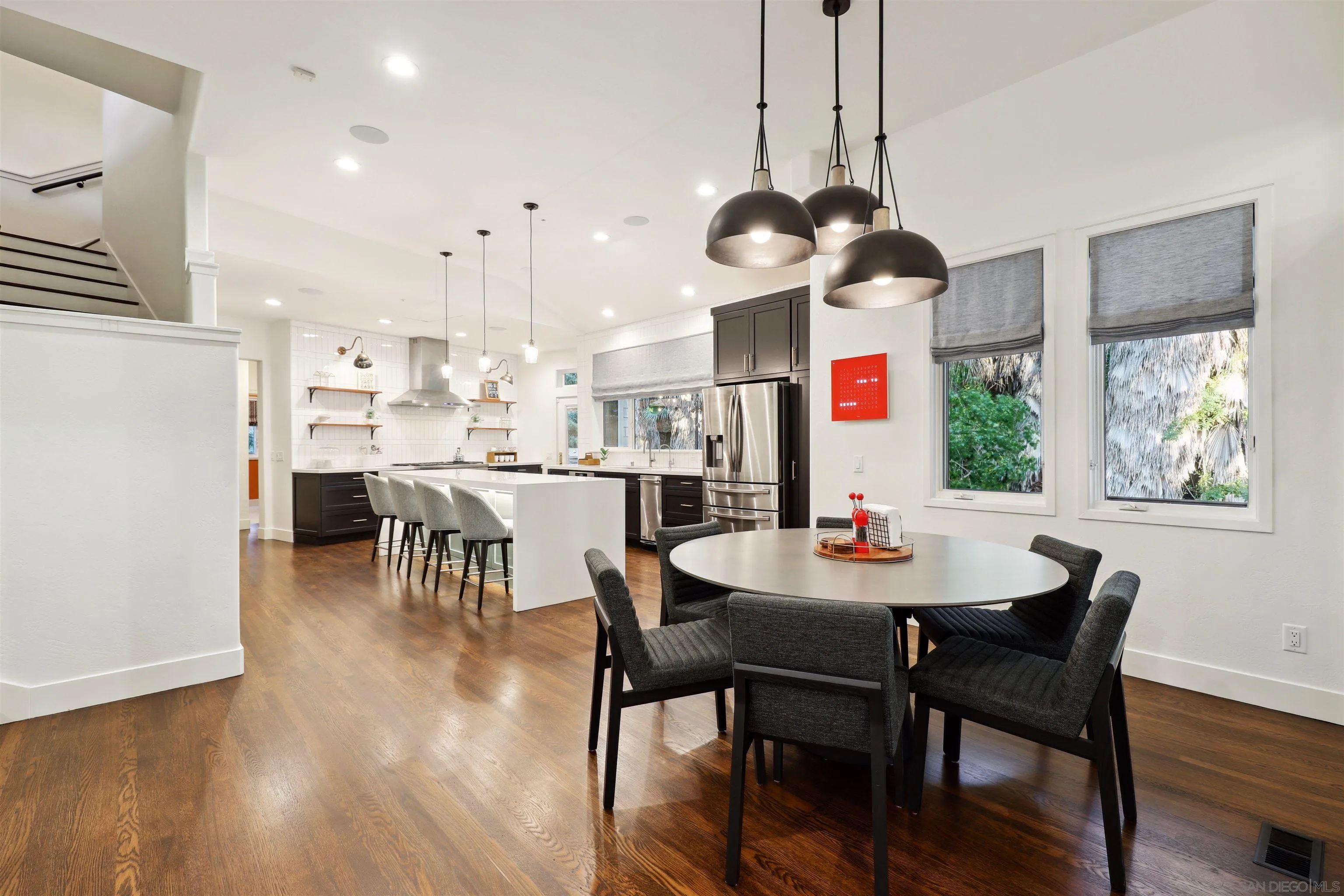 https://cdn.realtyfeed.com/cdn/127/260001731/d8c4311e2275f950aa43e423bb3cf6fe.webp