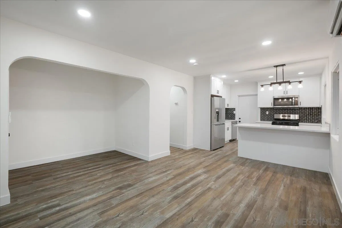 https://cdn.realtyfeed.com/cdn/127/260001733/9b566a60b66a6c90ca8e5459f129617c.webp