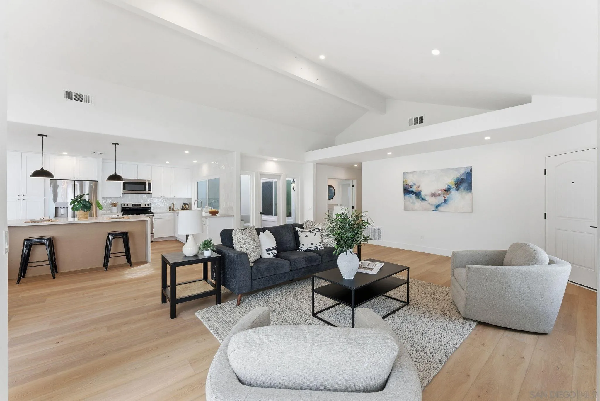 Photo #8: 260001735 Listing: Photo #8